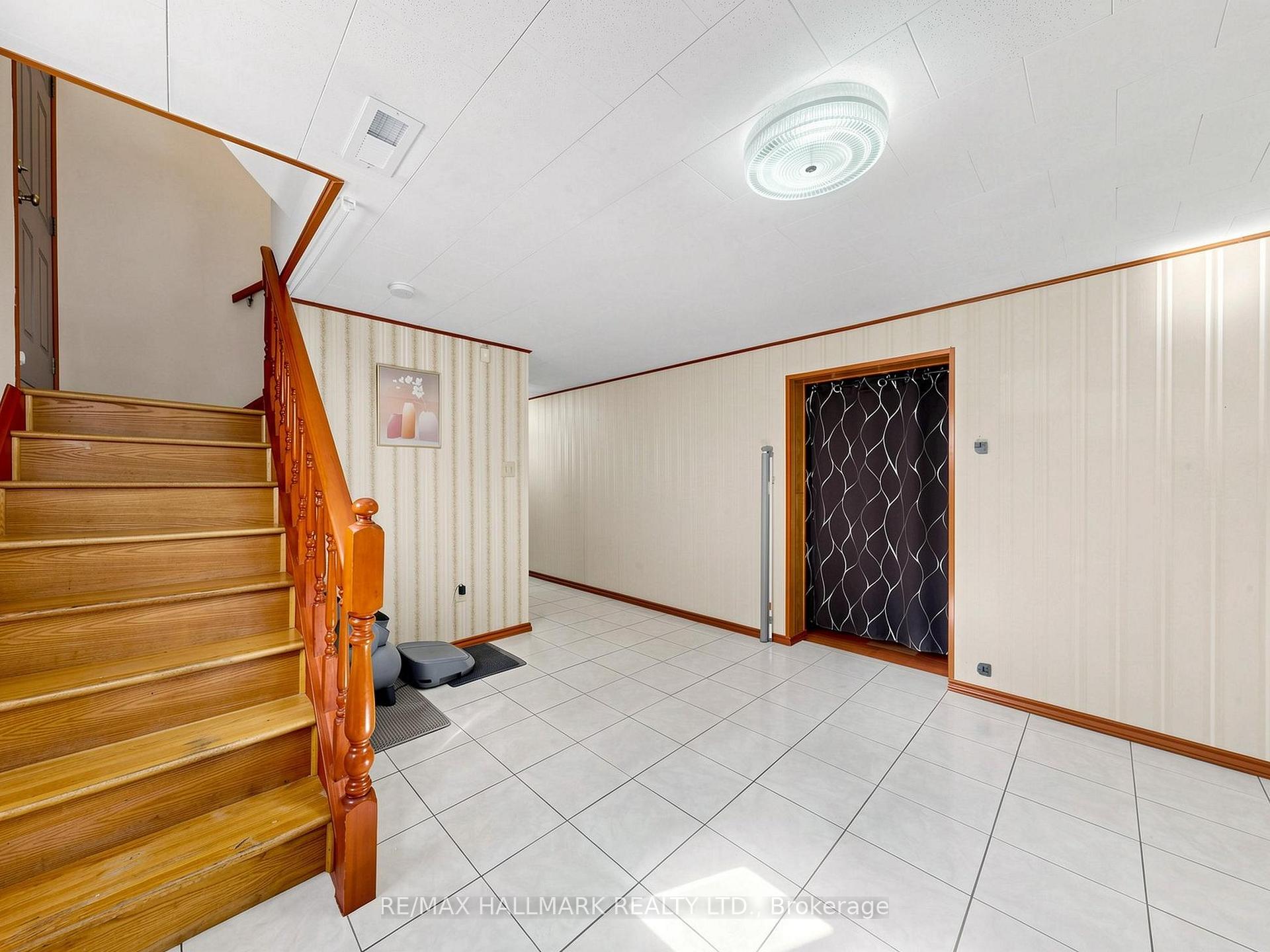 Photo 39 of 4 Multiflora Place, Markham, Bayview Glen — HOMEH