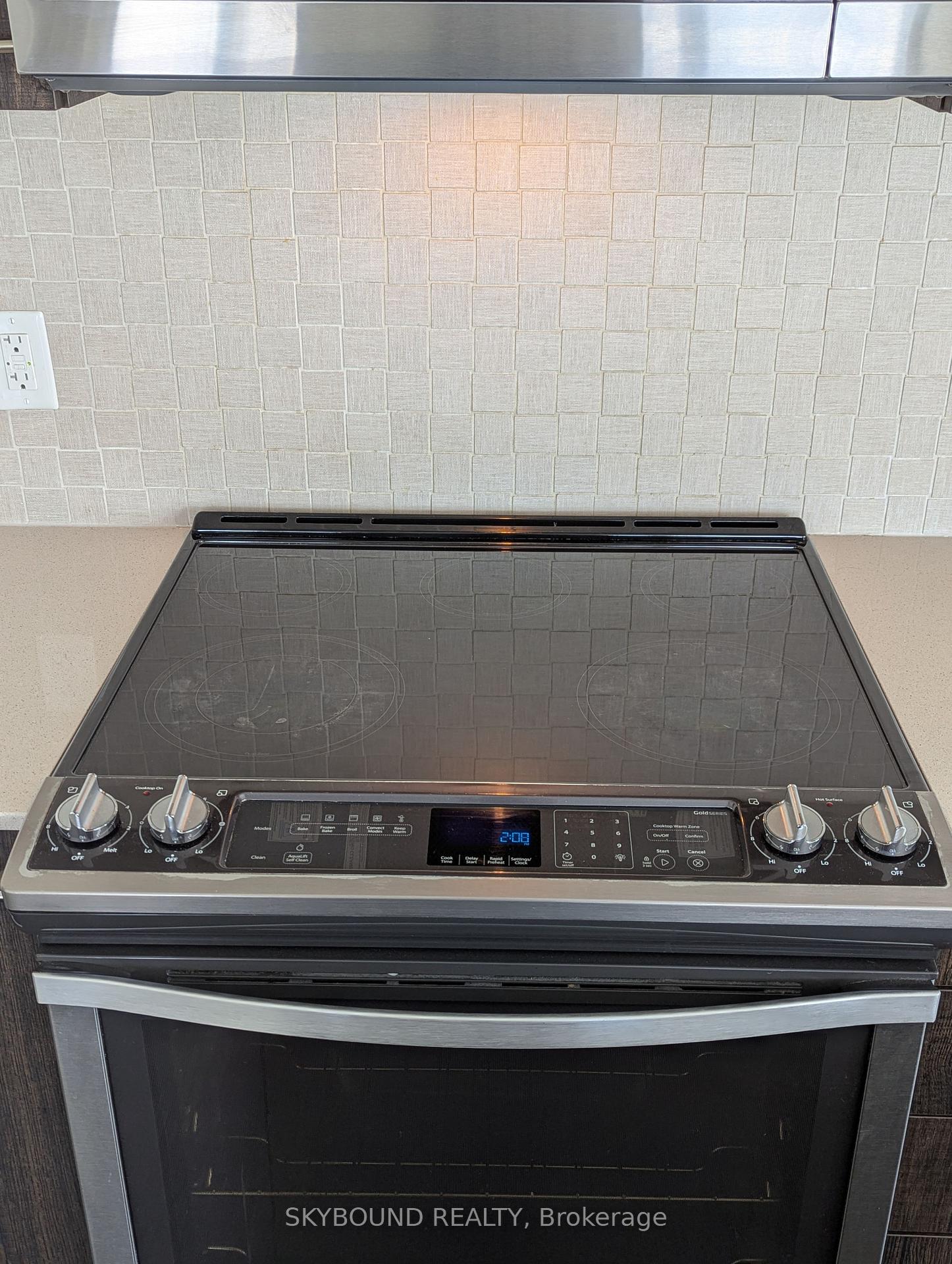 Photo 9 of Unit 312, 210 Sabina Drive, Oakville, Glenorchy — HOMEH