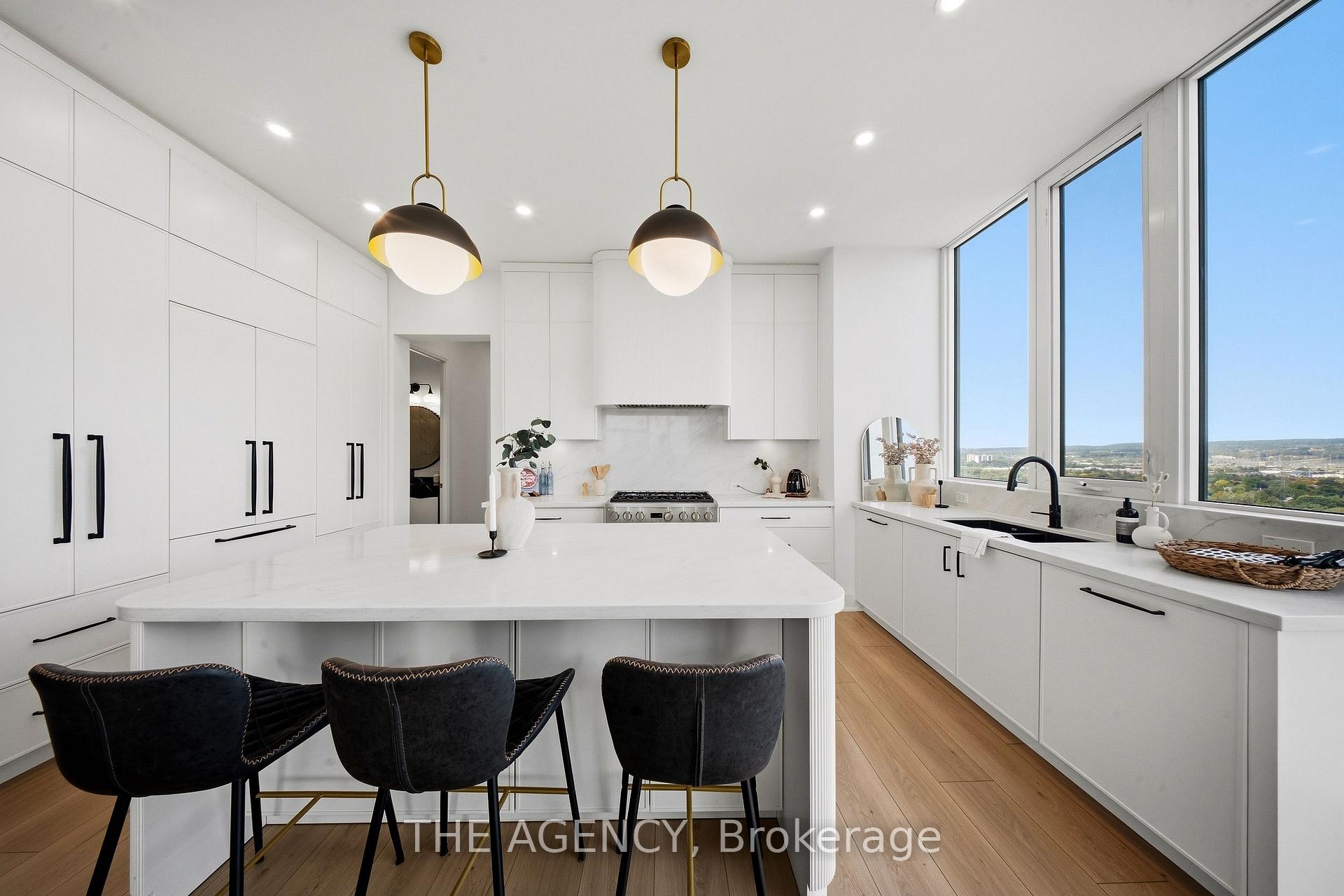 Photo 9 of Unit 2201, 2007 James Street, Burlington, Brant — HOMEH