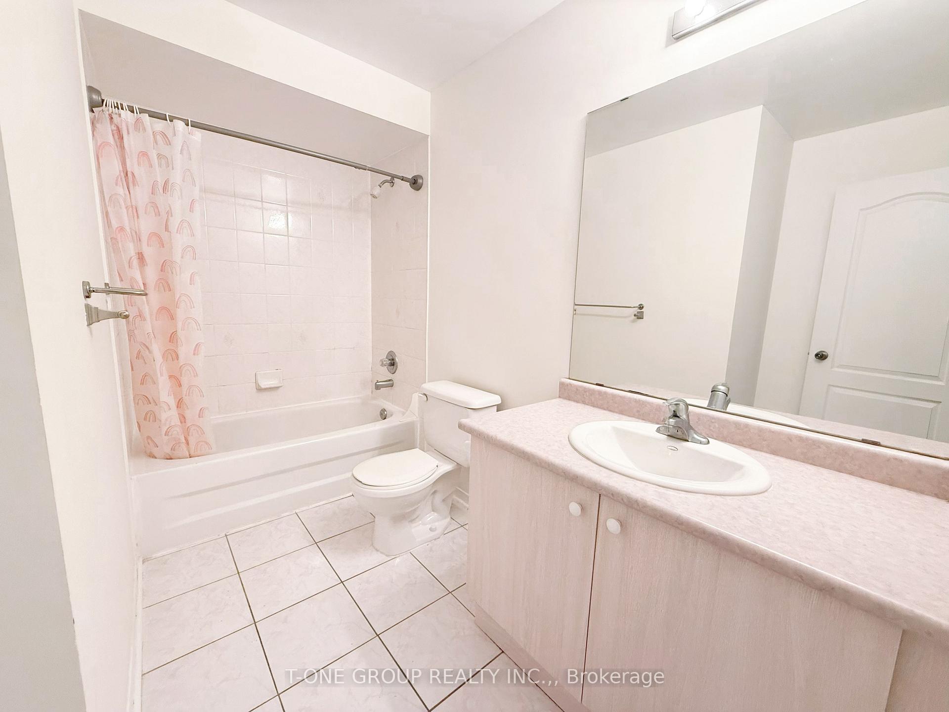 Photo 9 of 90 Bridlepath Street, Richmond Hill, Rouge Woods — HOMEH