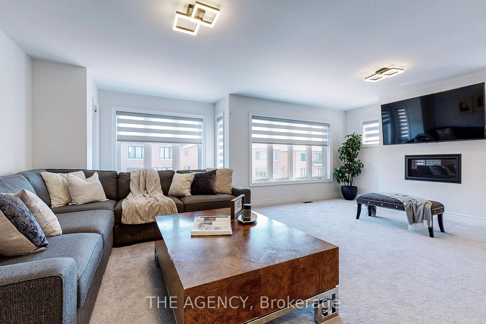 Photo 13 of 7 Kipling Grove Court, Etobicoke, Princess-Rosethorn — HOMEH