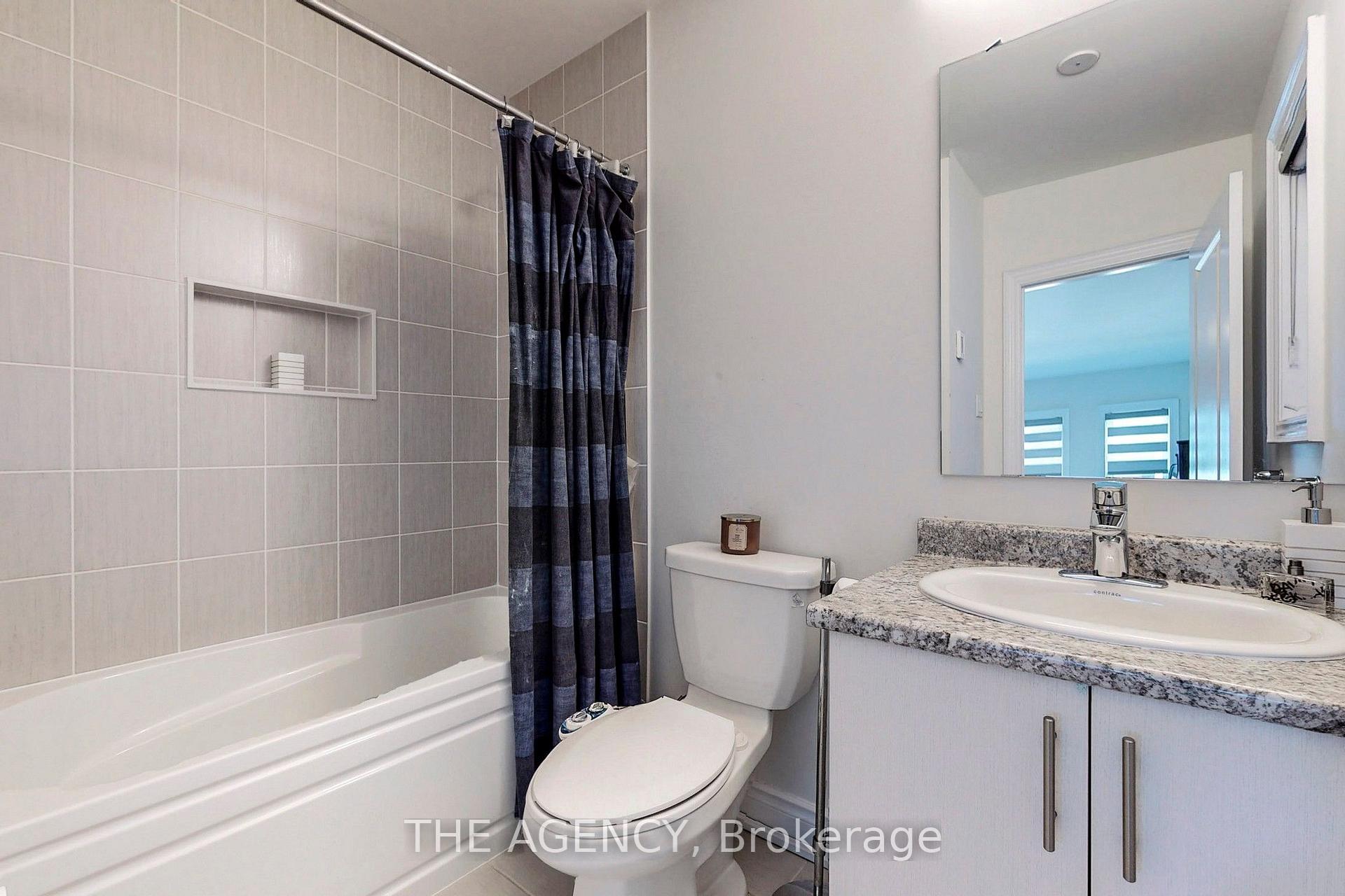 Photo 18 of 7 Kipling Grove Court, Etobicoke, Princess-Rosethorn — HOMEH
