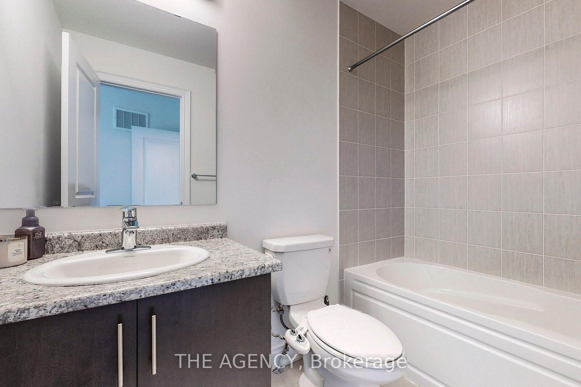 Photo 29 of 7 Kipling Grove Court, Etobicoke, Princess-Rosethorn — HOMEH