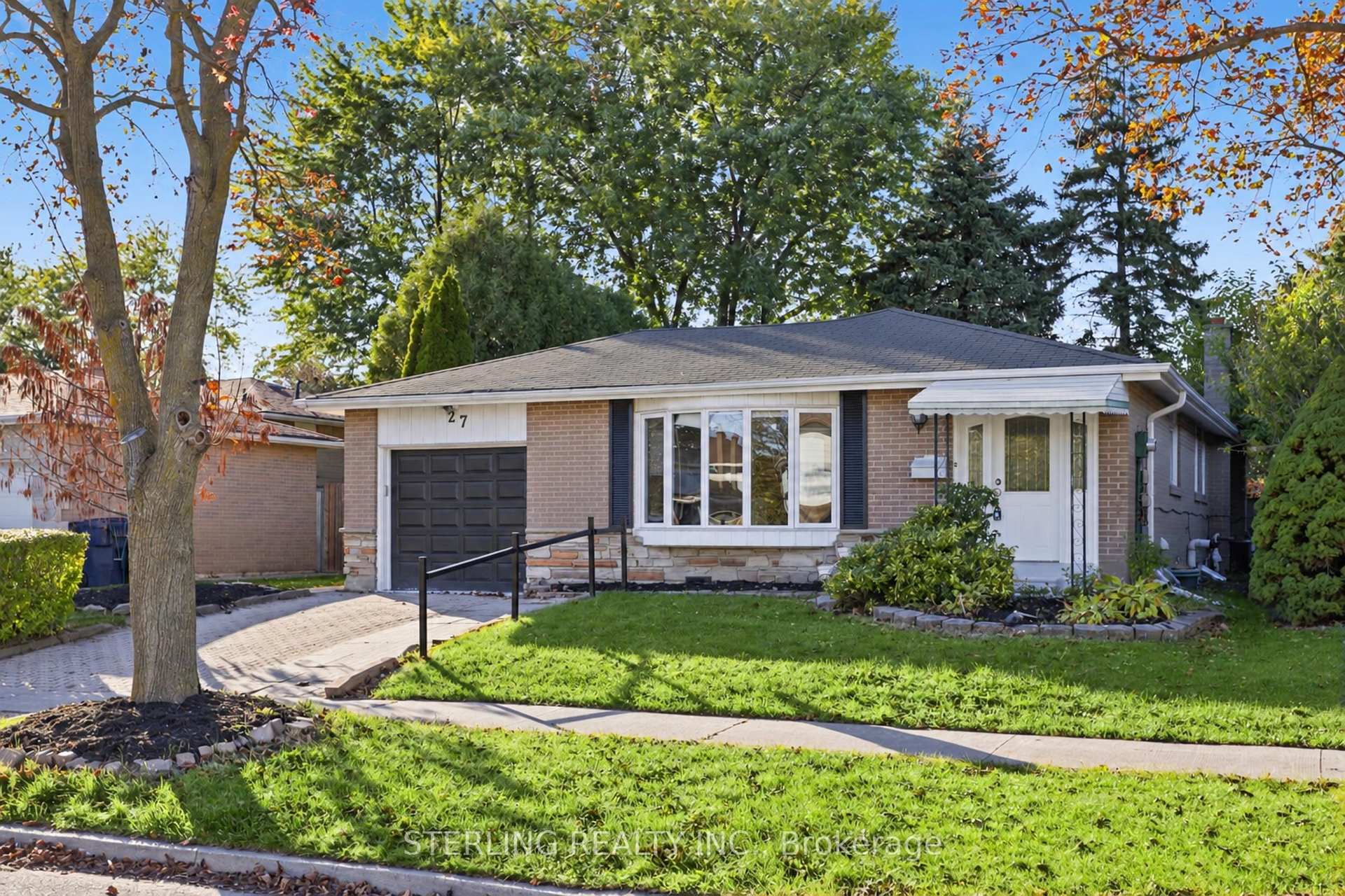 Photo 2 of 27 Oakmeadow Boulevard, Scarborough, Morningside — HOMEH
