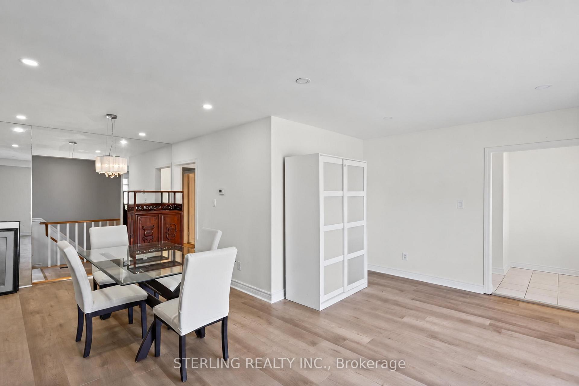 Photo 10 of 27 Oakmeadow Boulevard, Scarborough, Morningside — HOMEH