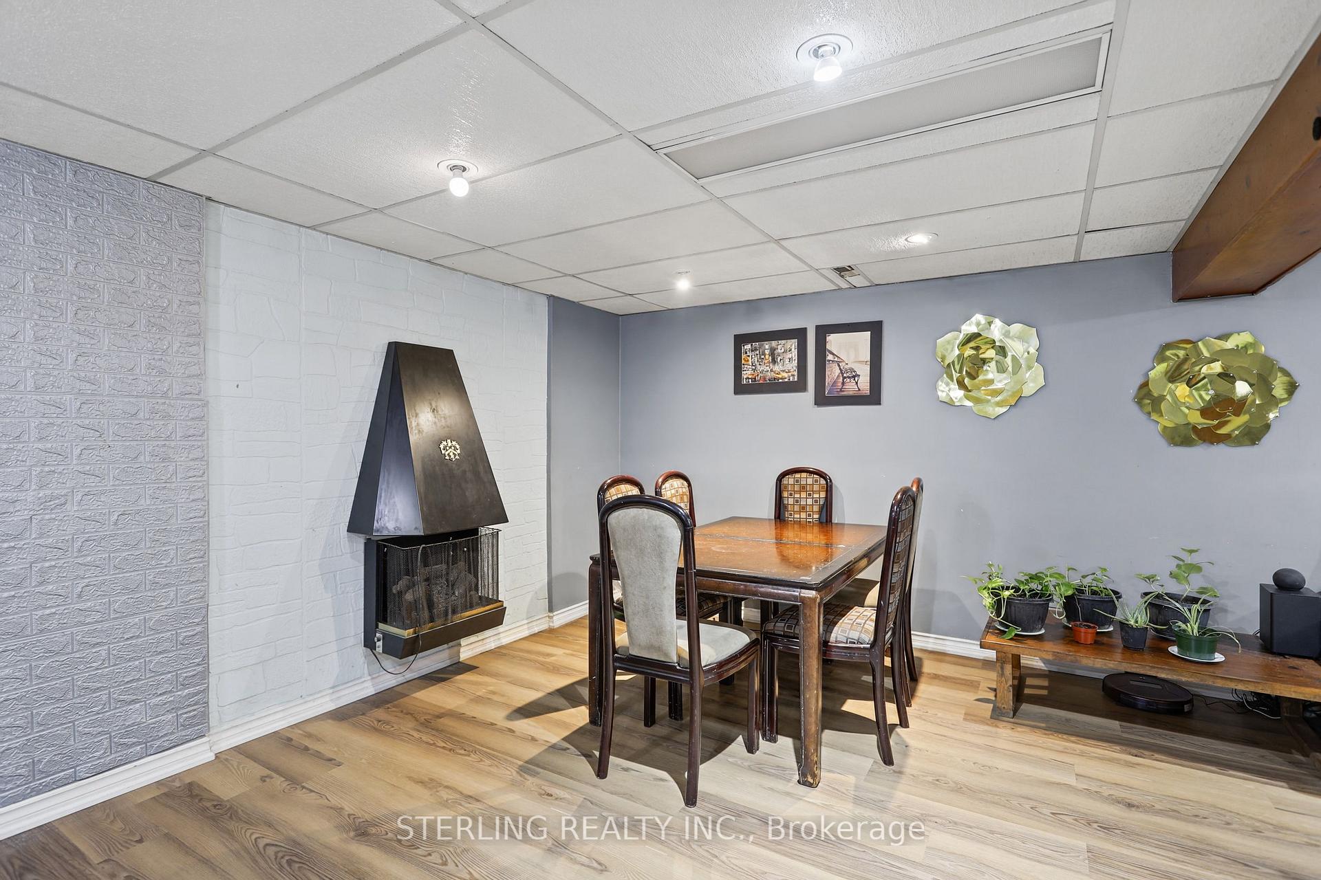 Photo 23 of 27 Oakmeadow Boulevard, Scarborough, Morningside — HOMEH