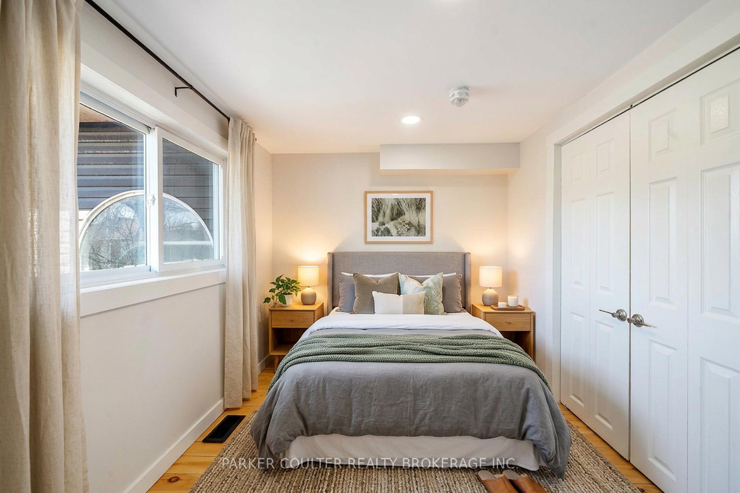 Photo 15 of 160 Duckworth Street, Barrie, Codrington — HOMEH