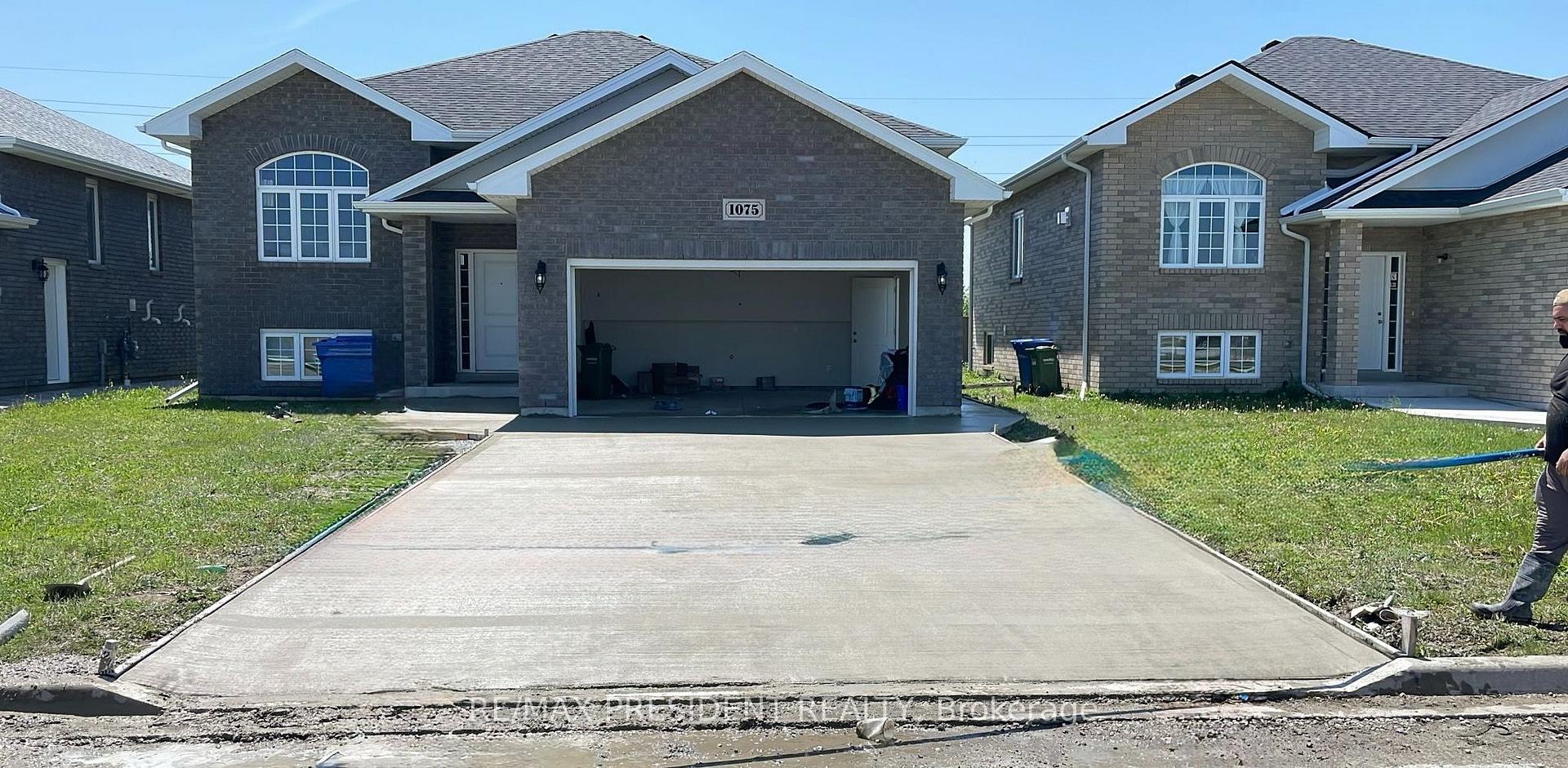 Photo of 1075 Aspen Ridge Crescent