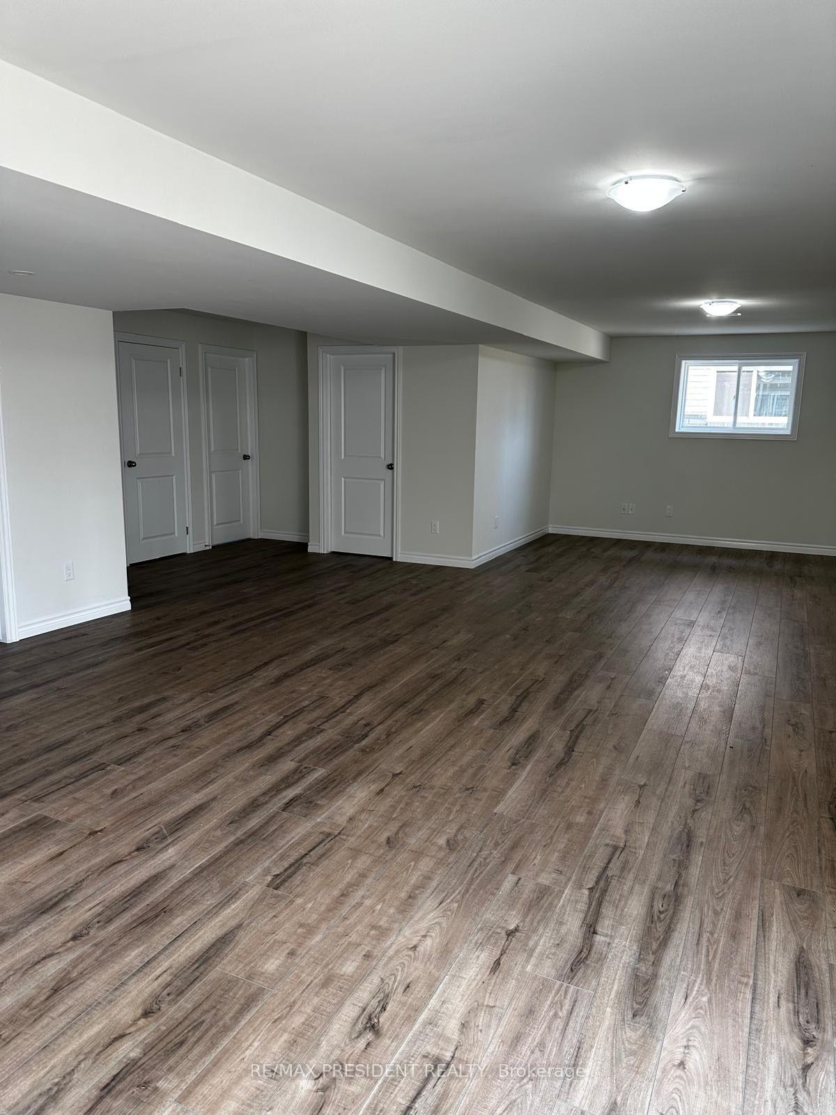Photo 11 of 1075 Aspen Ridge Crescent, Lakeshore, Emeryville — HOMEH