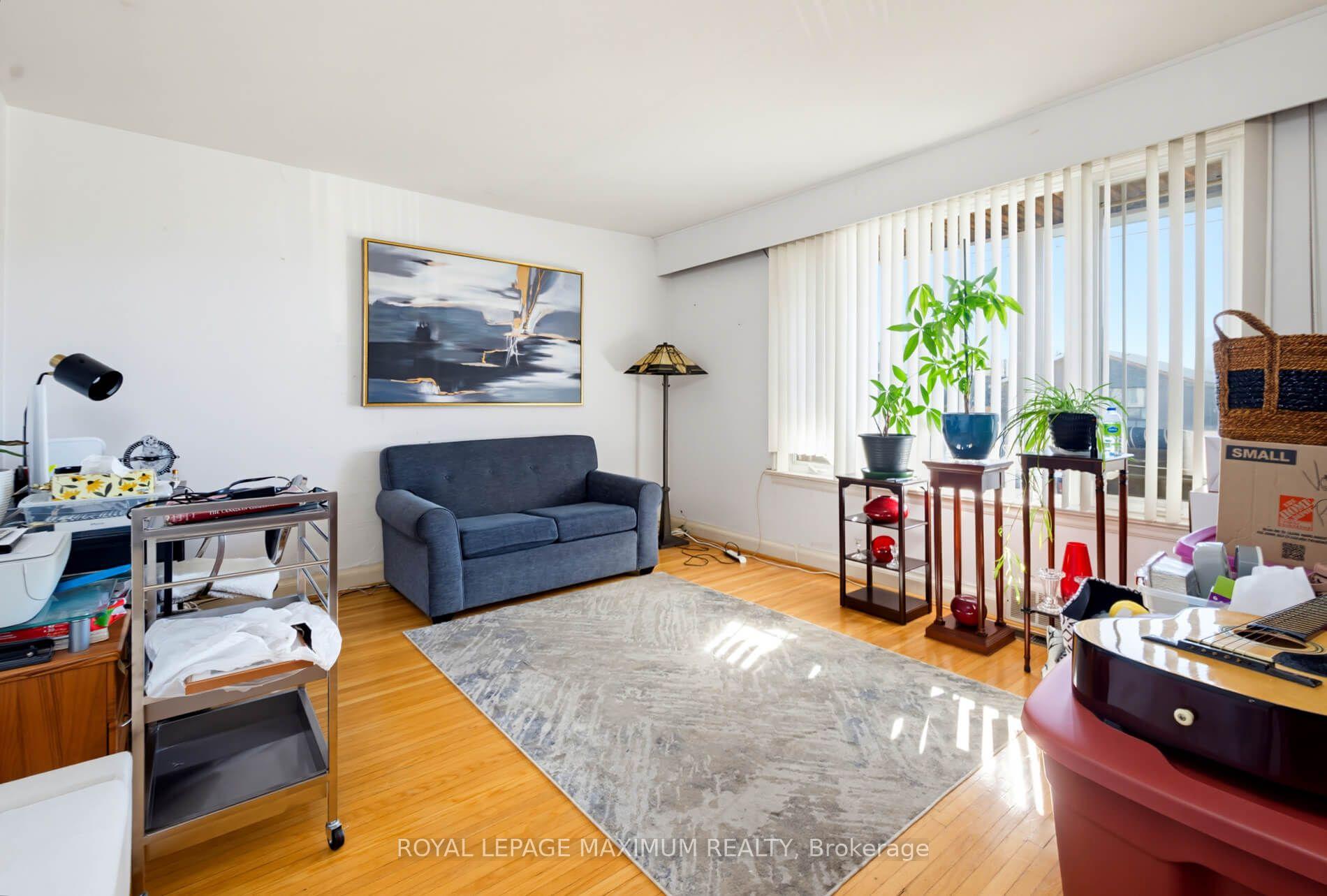 Photo 2 of 84 Gilley Road, North York, Downsview-Roding-CFB — HOMEH