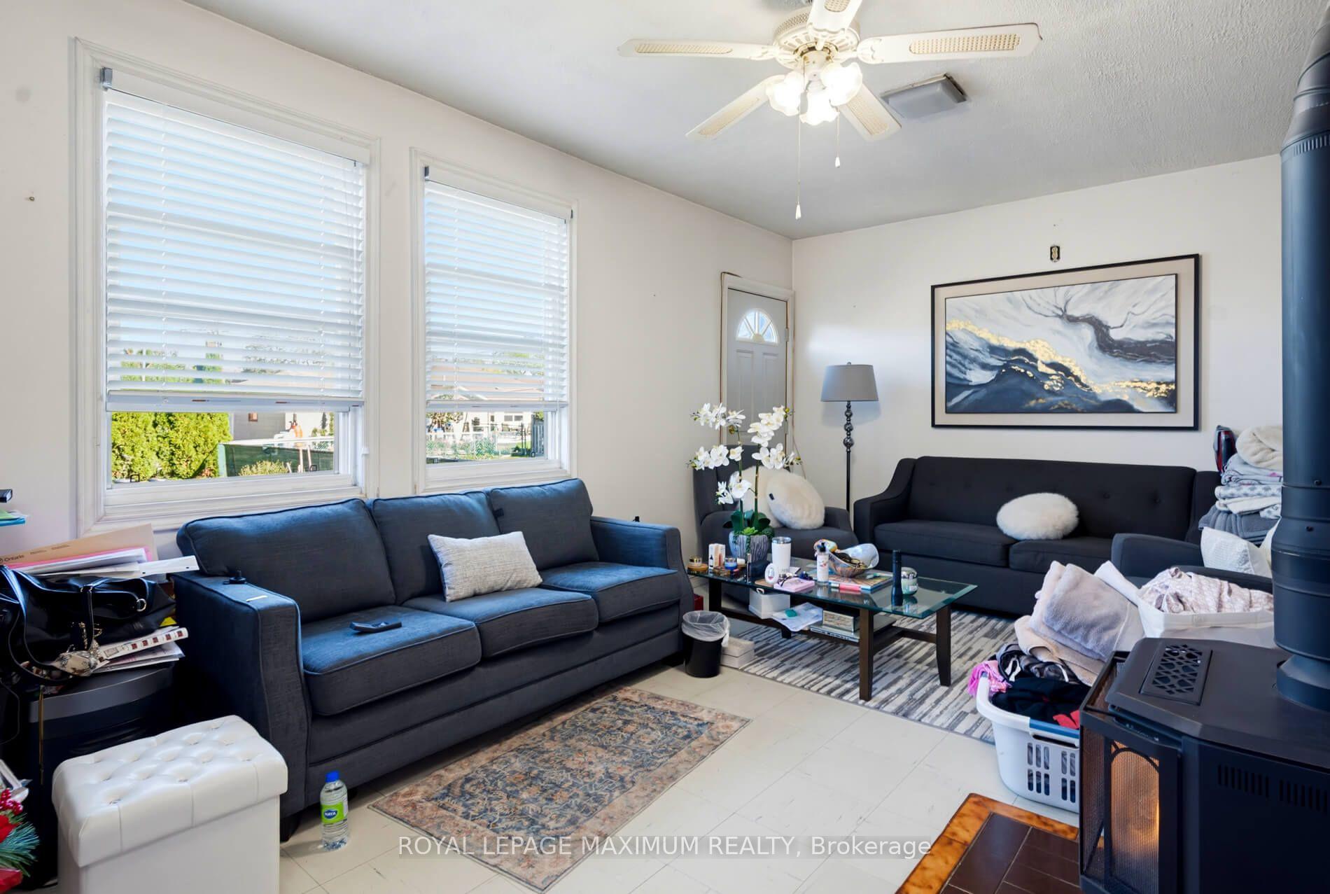 Photo 10 of 84 Gilley Road, North York, Downsview-Roding-CFB — HOMEH