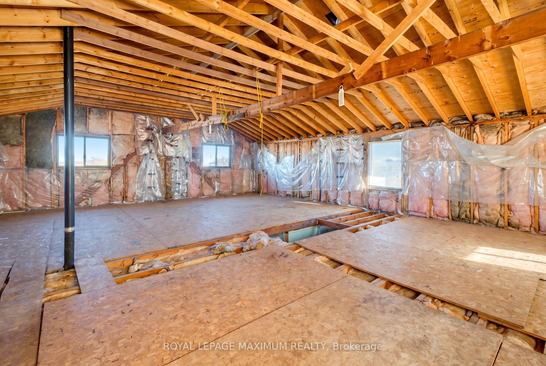 Photo 15 of 84 Gilley Road, North York, Downsview-Roding-CFB — HOMEH