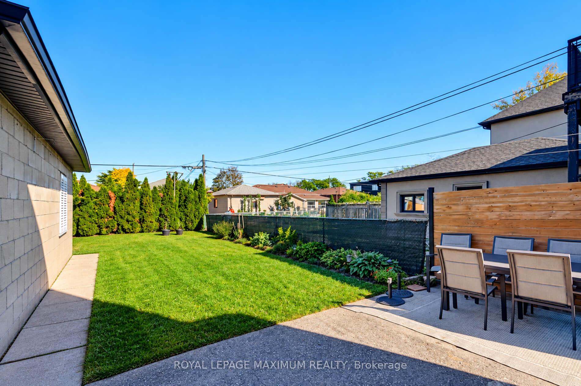 Photo 22 of 84 Gilley Road, North York, Downsview-Roding-CFB — HOMEH
