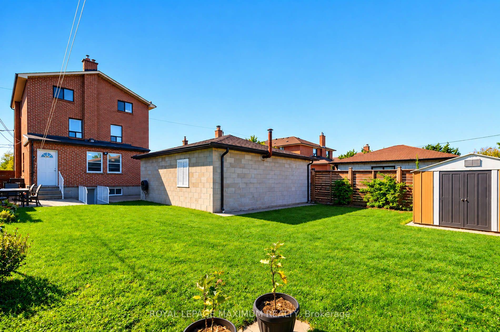 Photo 26 of 84 Gilley Road, North York, Downsview-Roding-CFB — HOMEH