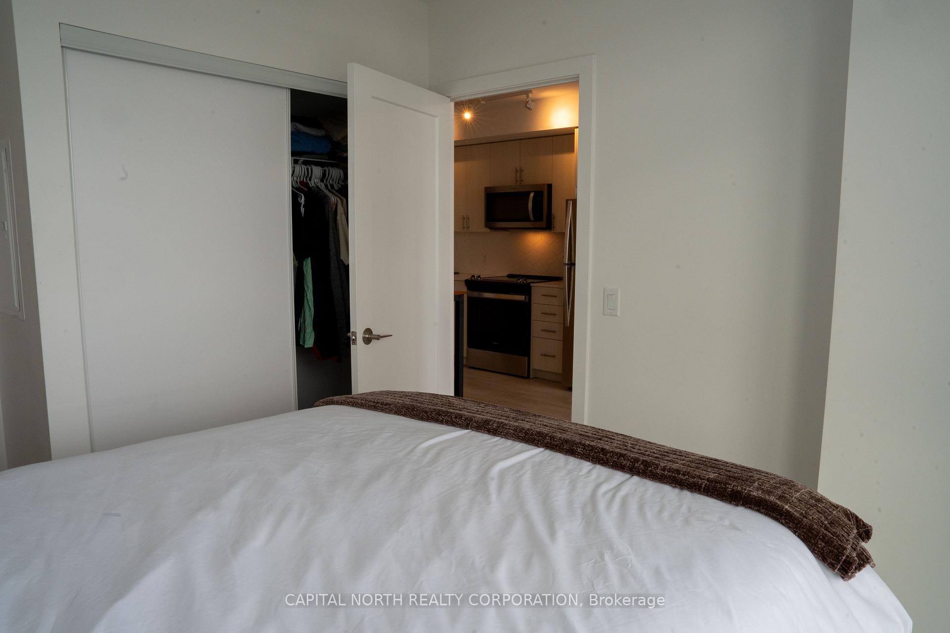 Photo 11 of Unit 1904, 2545 Simcoe Street N, Oshawa, Windfields — HOMEH