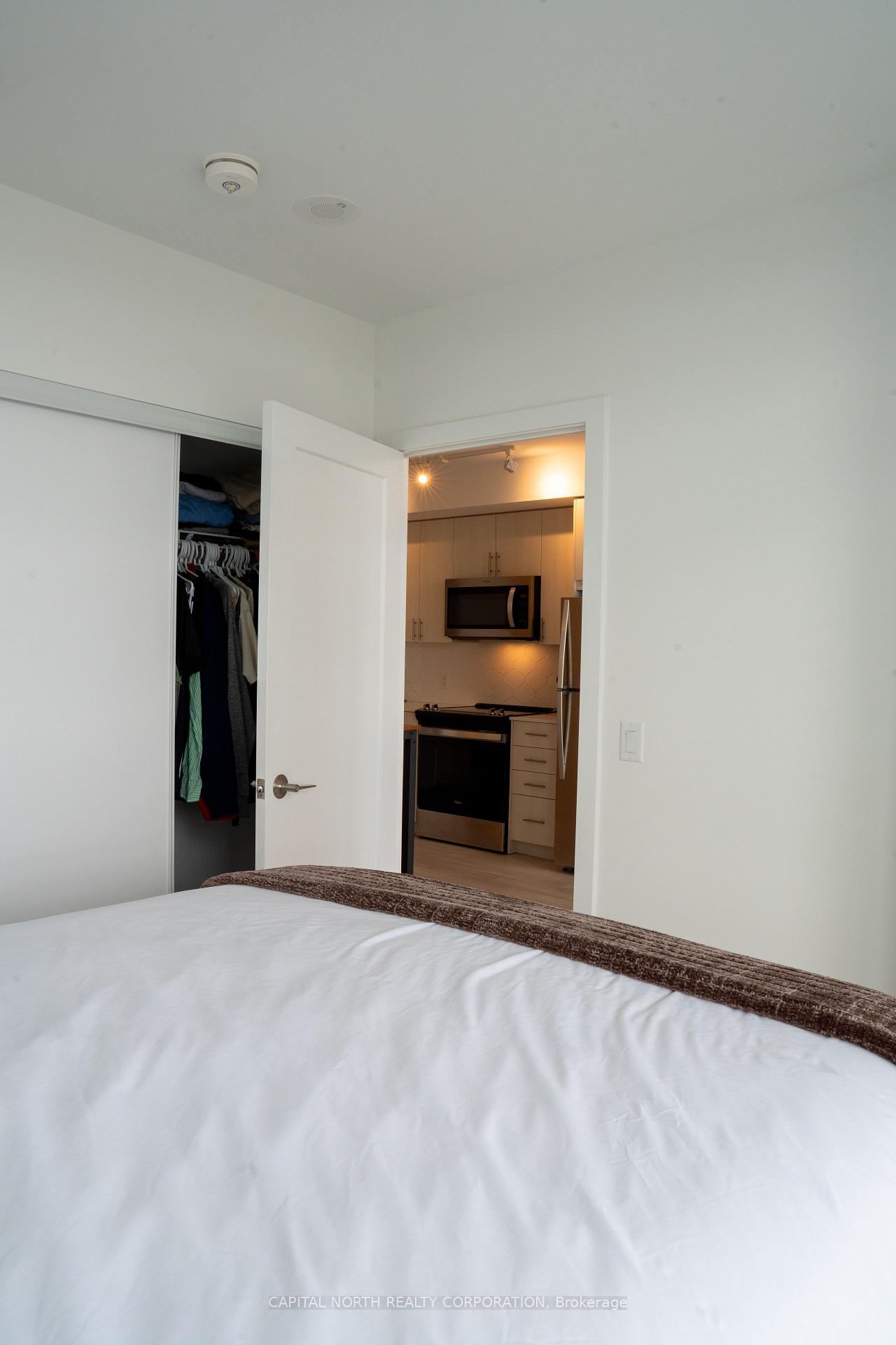 Photo 12 of Unit 1904, 2545 Simcoe Street N, Oshawa, Windfields — HOMEH