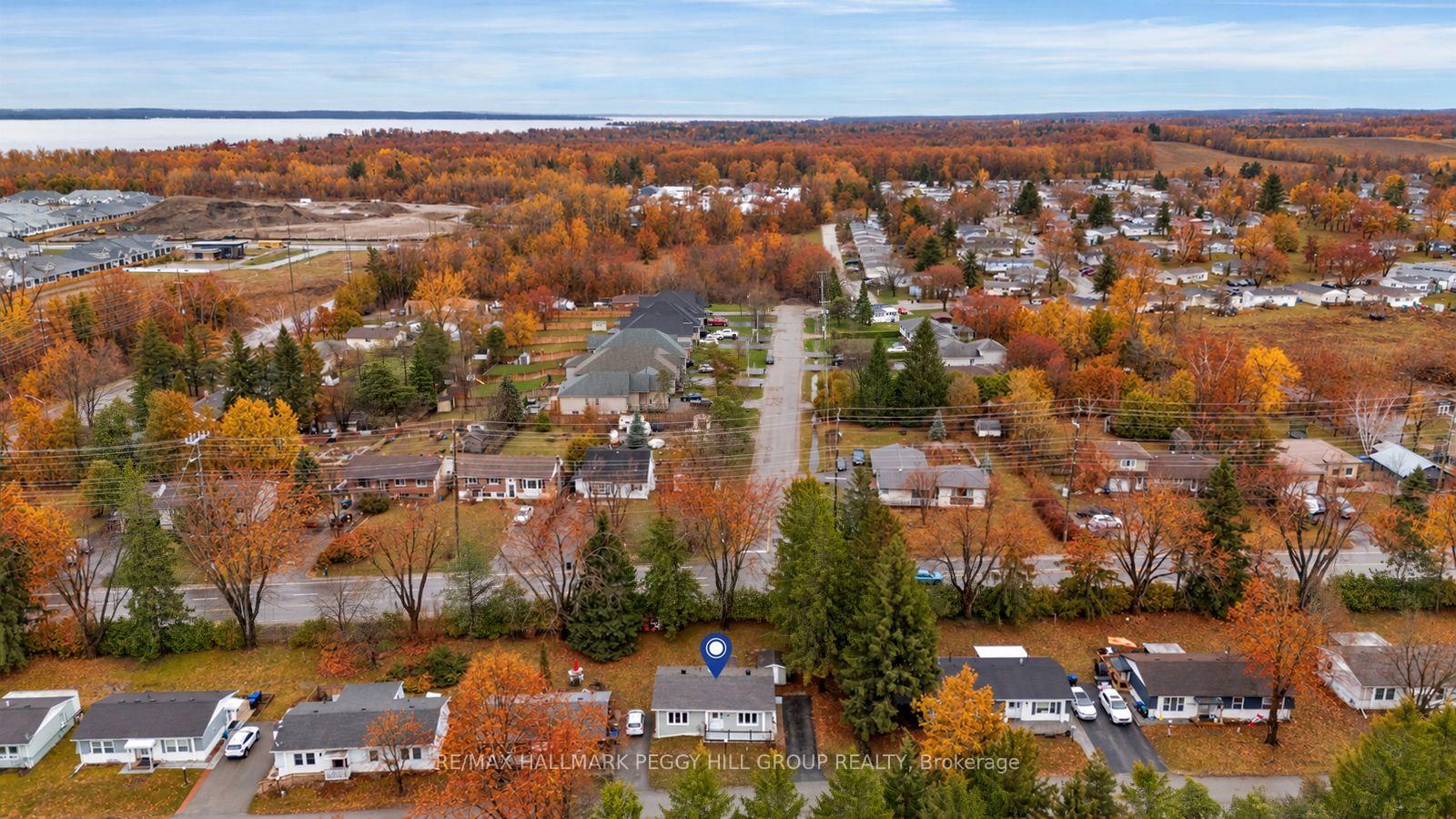 Photo 14 of 15 Cherrywood Lane, Innisfil, Rural Innisfil — HOMEH