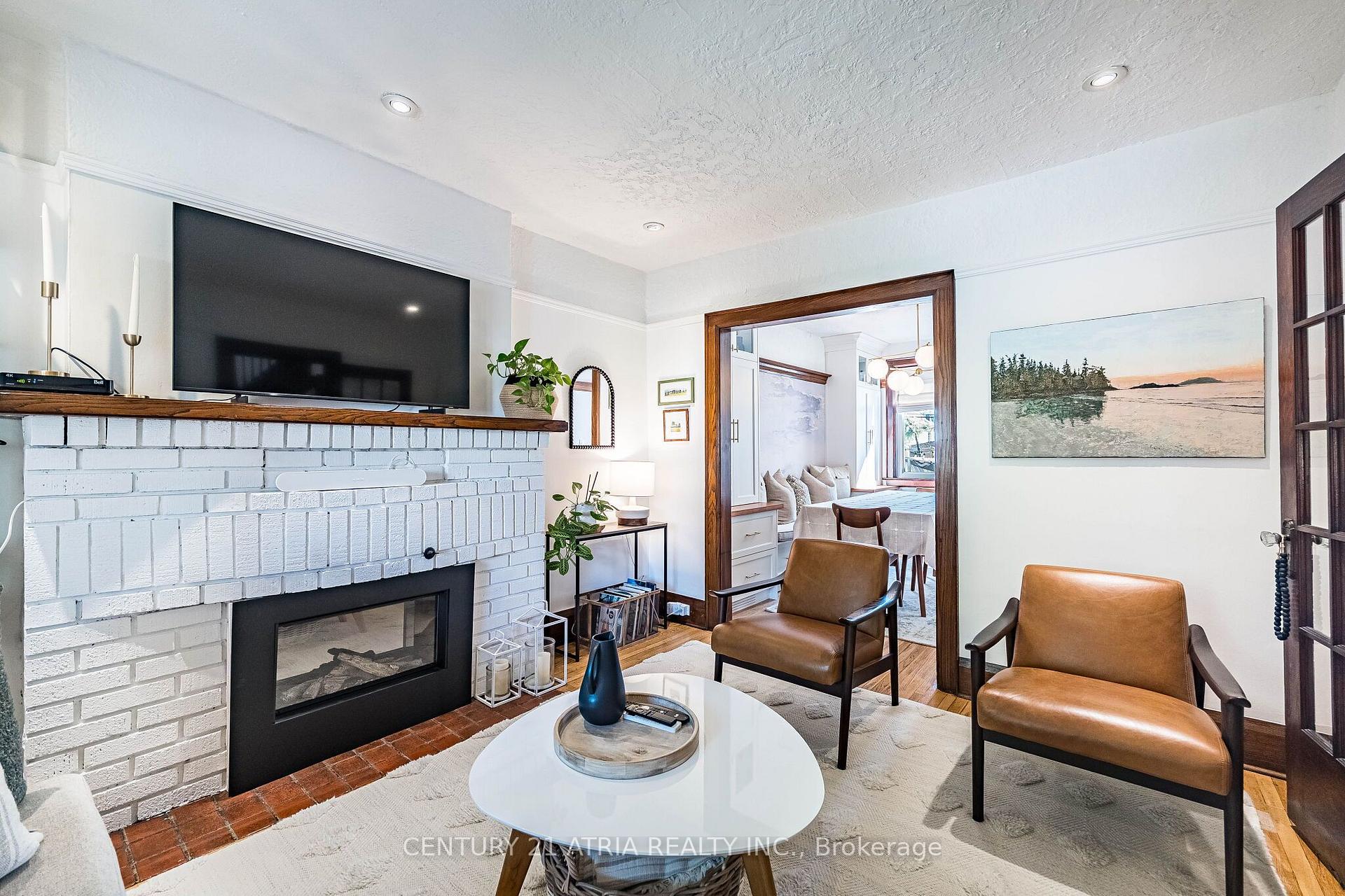 Photo 7 of 59 Fifth Street, Etobicoke, New Toronto — HOMEH