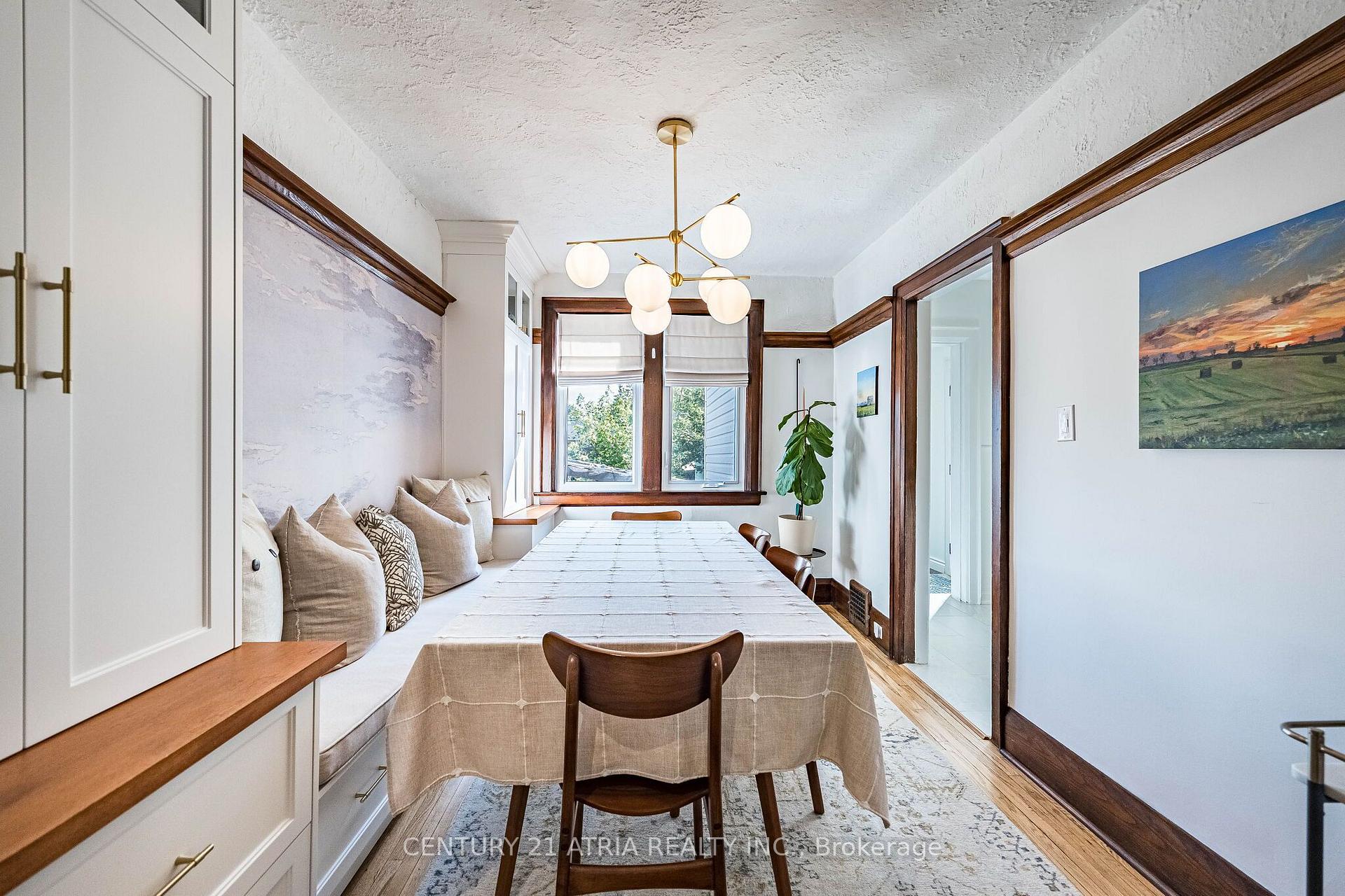 Photo 9 of 59 Fifth Street, Etobicoke, New Toronto — HOMEH