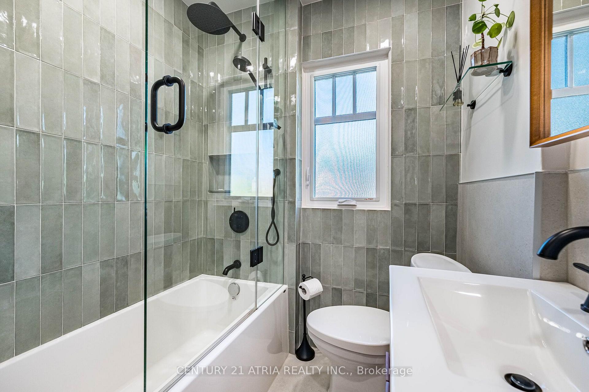 Photo 23 of 59 Fifth Street, Etobicoke, New Toronto — HOMEH