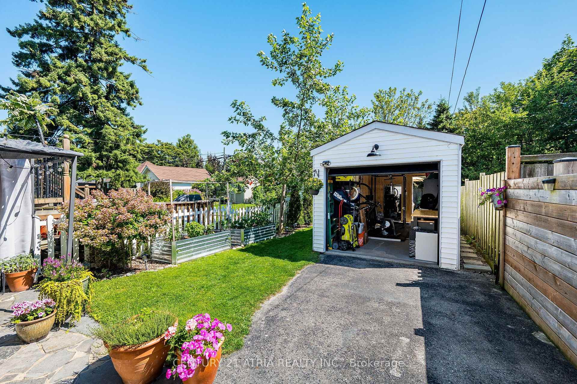 Photo 26 of 59 Fifth Street, Etobicoke, New Toronto — HOMEH