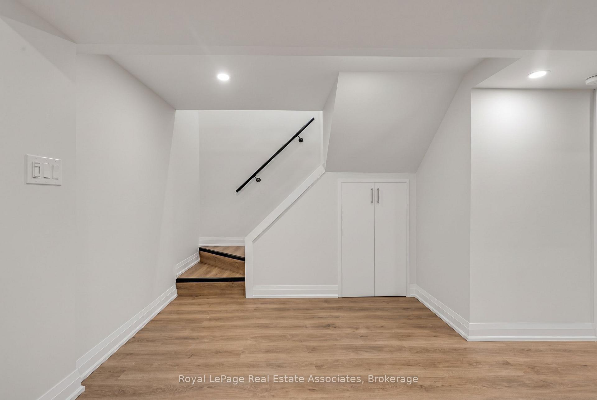 Photo 25 of 2086 Bridge Road, Oakville, West — HOMEH