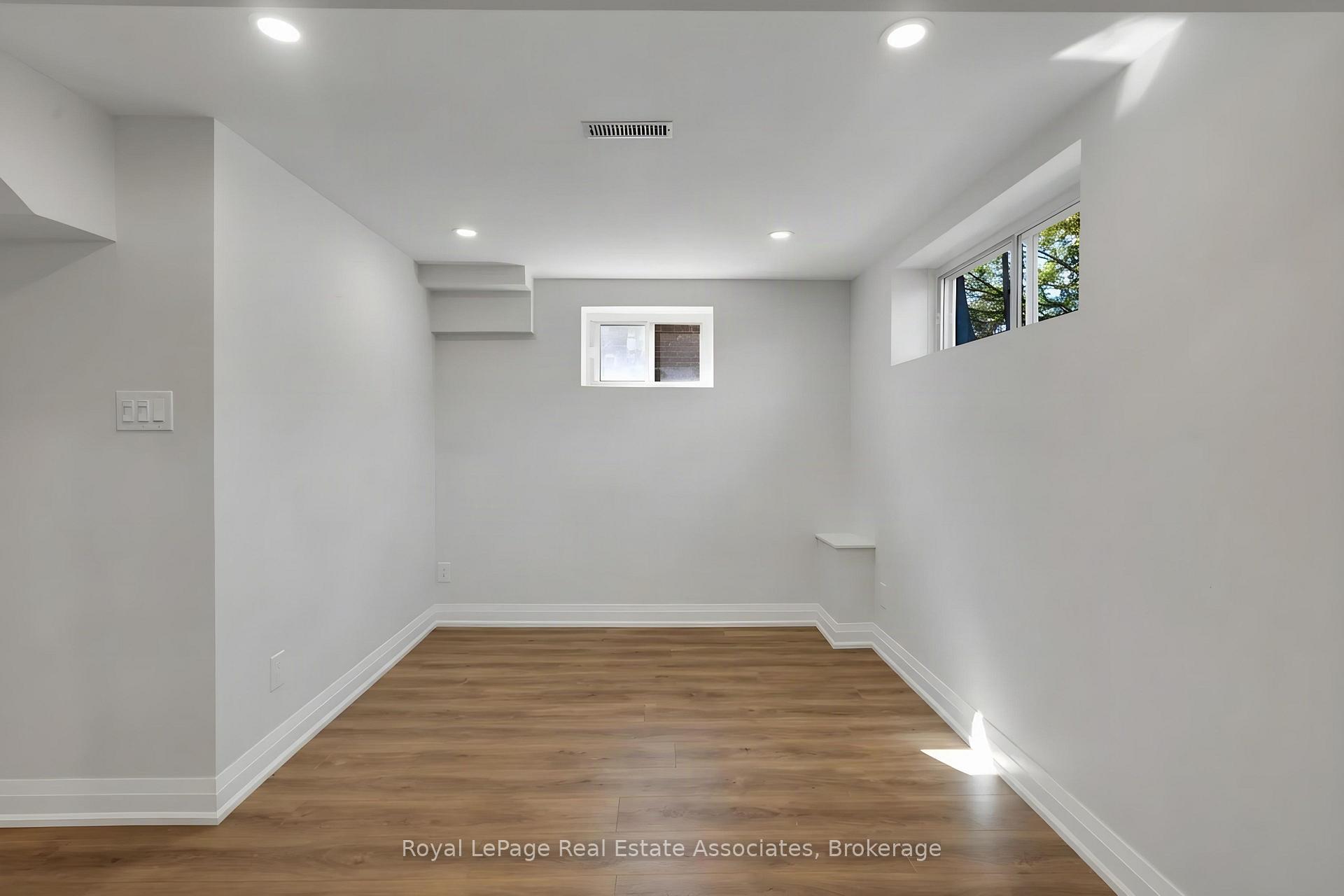 Photo 31 of 2086 Bridge Road, Oakville, West — HOMEH
