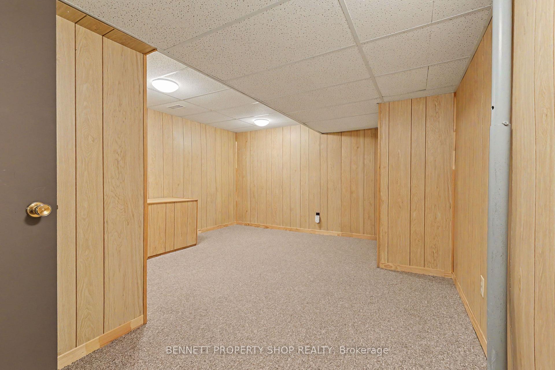 Photo 17 of 1486 Ridgebrook Drive, Ottawa, Pineview — HOMEH