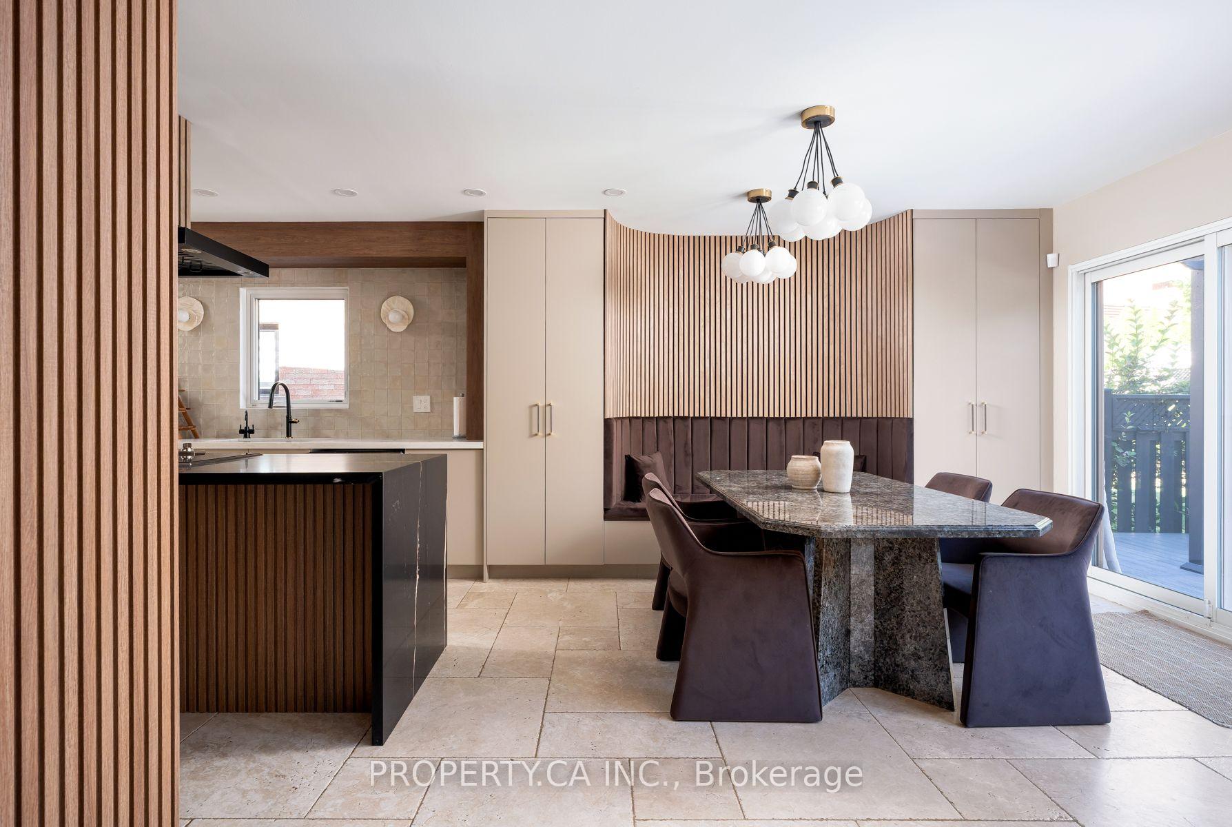 Photo 12 of 72 Devonsleigh Boulevard, Richmond Hill, Devonsleigh — HOMEH