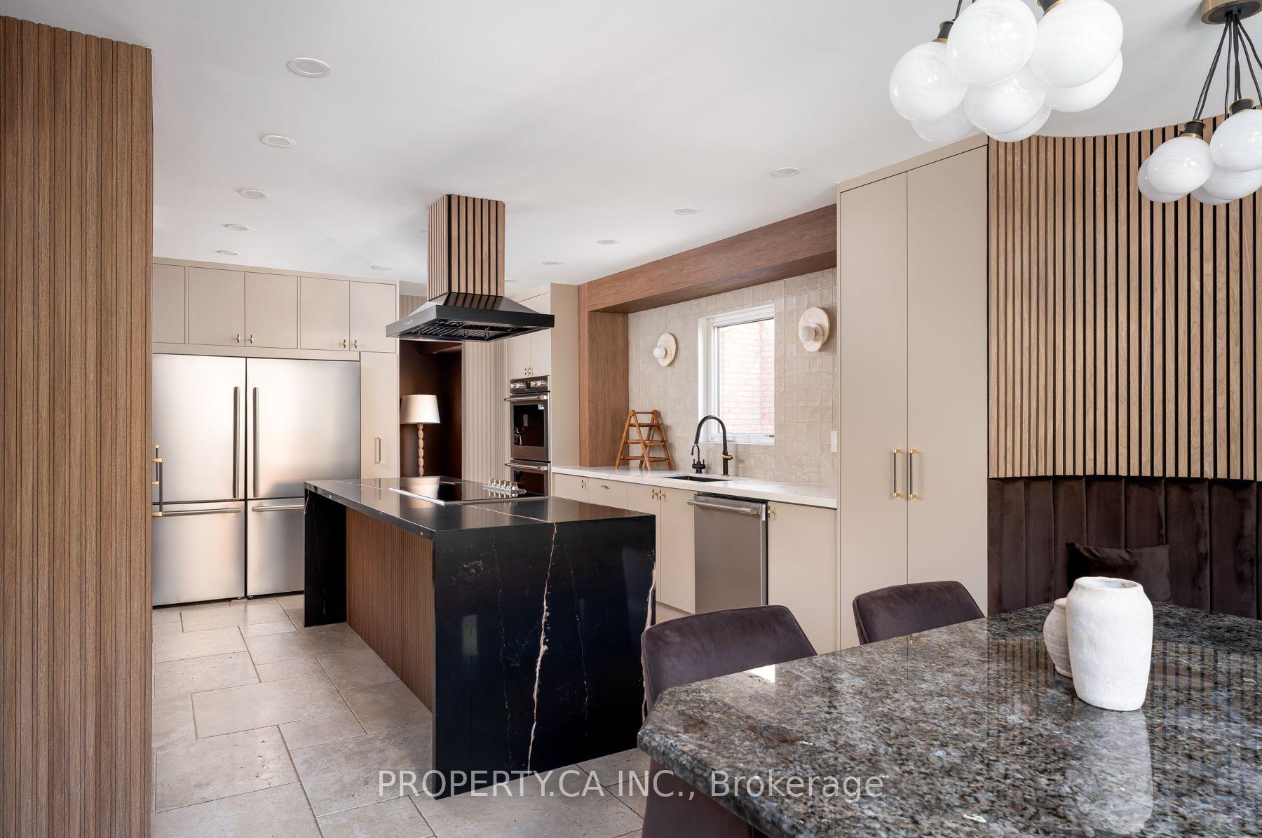 Photo 13 of 72 Devonsleigh Boulevard, Richmond Hill, Devonsleigh — HOMEH