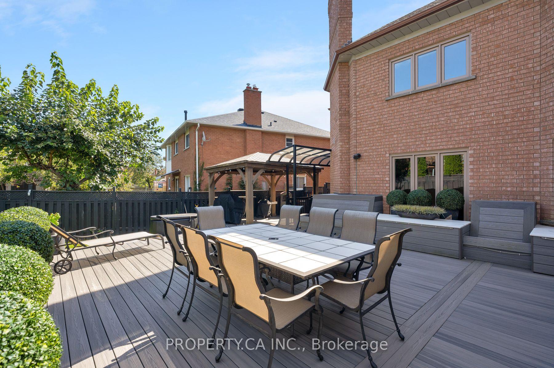 Photo 40 of 72 Devonsleigh Boulevard, Richmond Hill, Devonsleigh — HOMEH