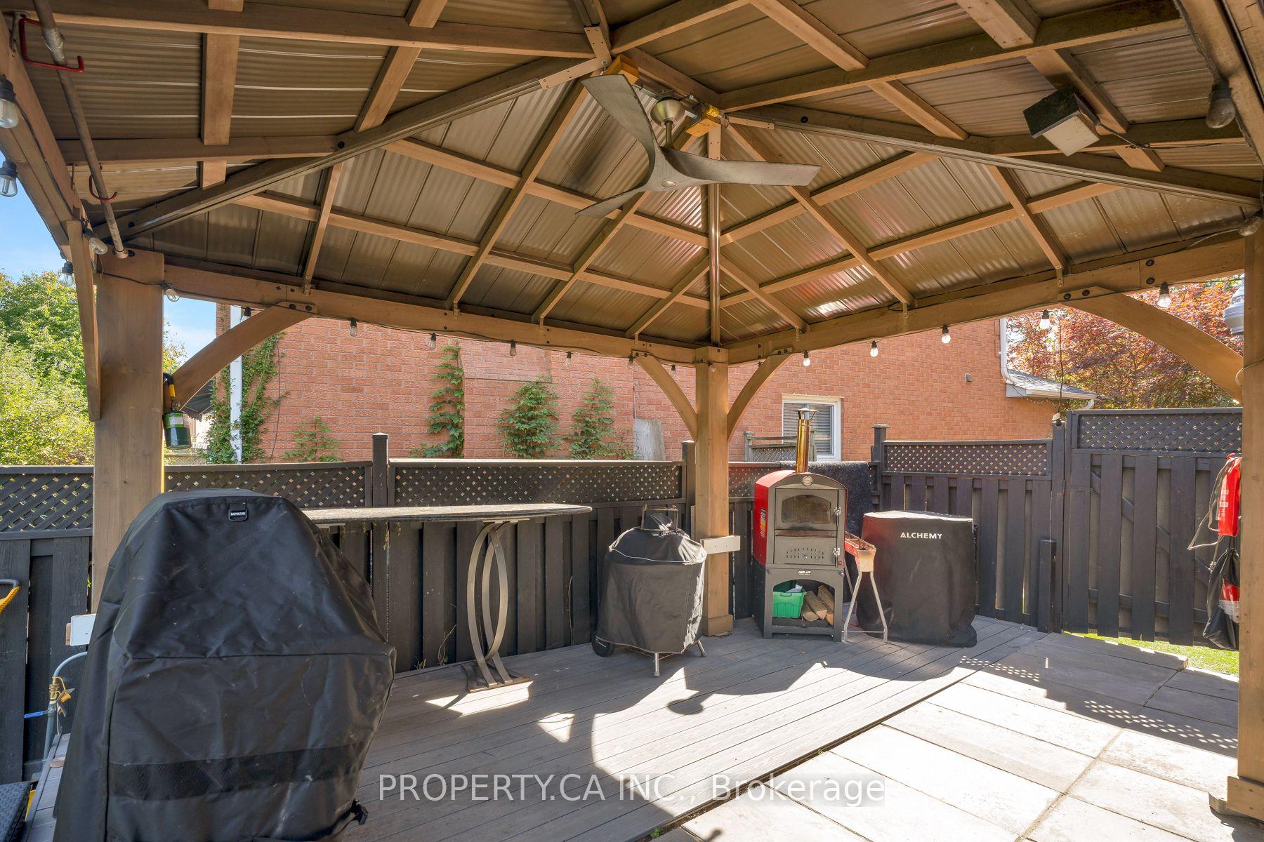 Photo 42 of 72 Devonsleigh Boulevard, Richmond Hill, Devonsleigh — HOMEH