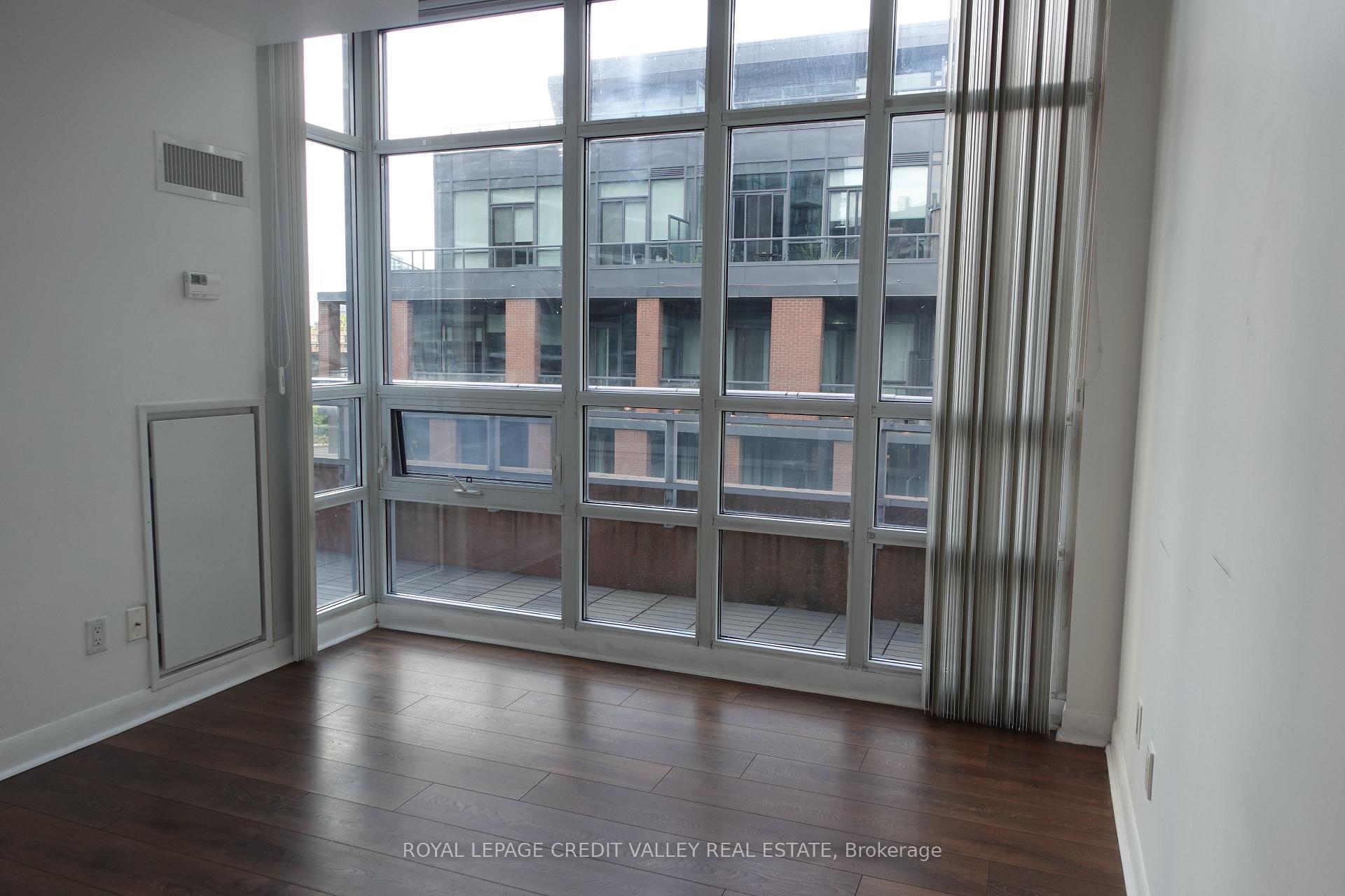 Photo 12 of Unit 614, 15 Bruyeres Mews, Toronto, Niagara — HOMEH