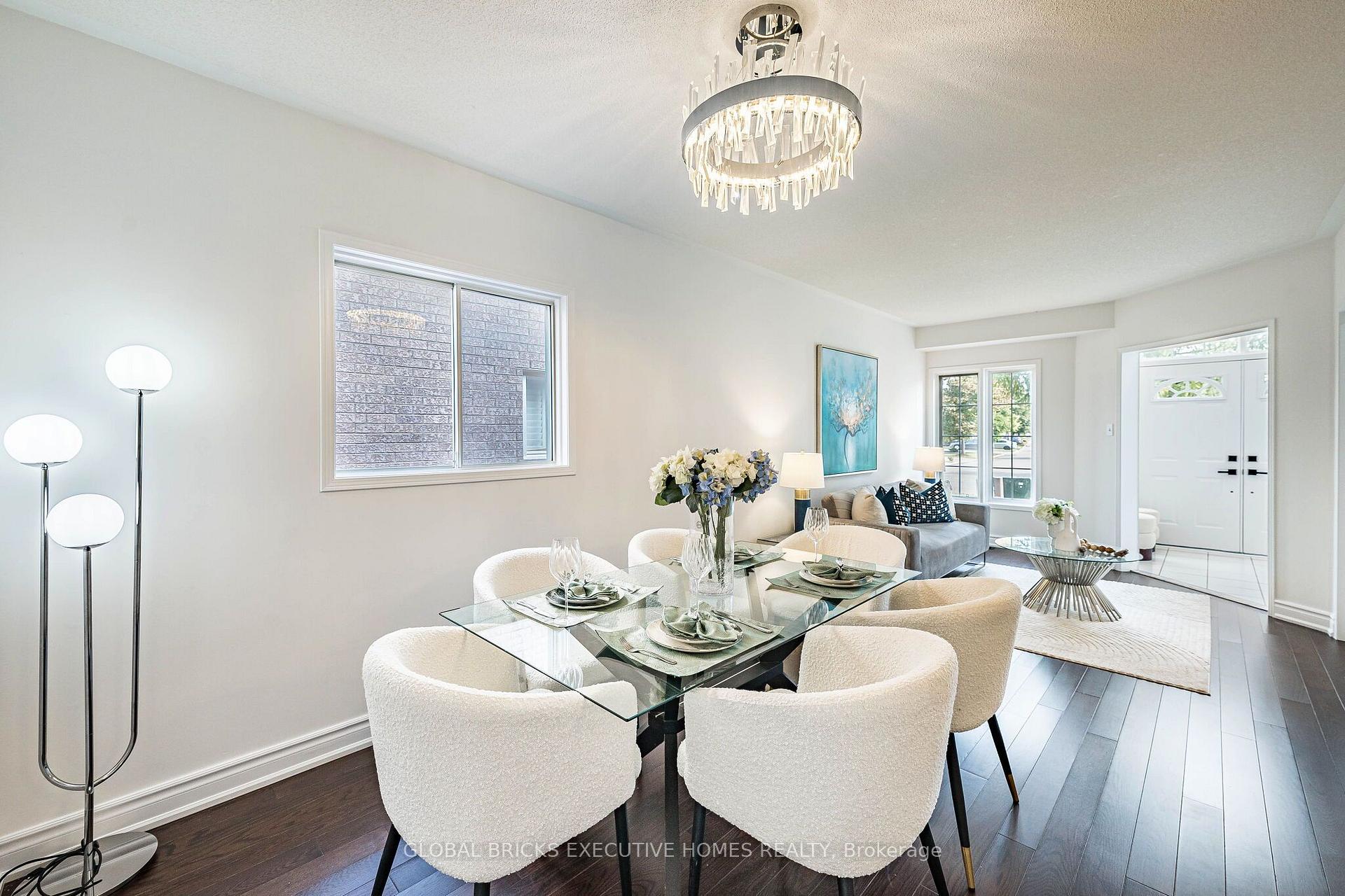 Photo 8 of 6348 Newcombe Drive, Mississauga, East Credit — HOMEH