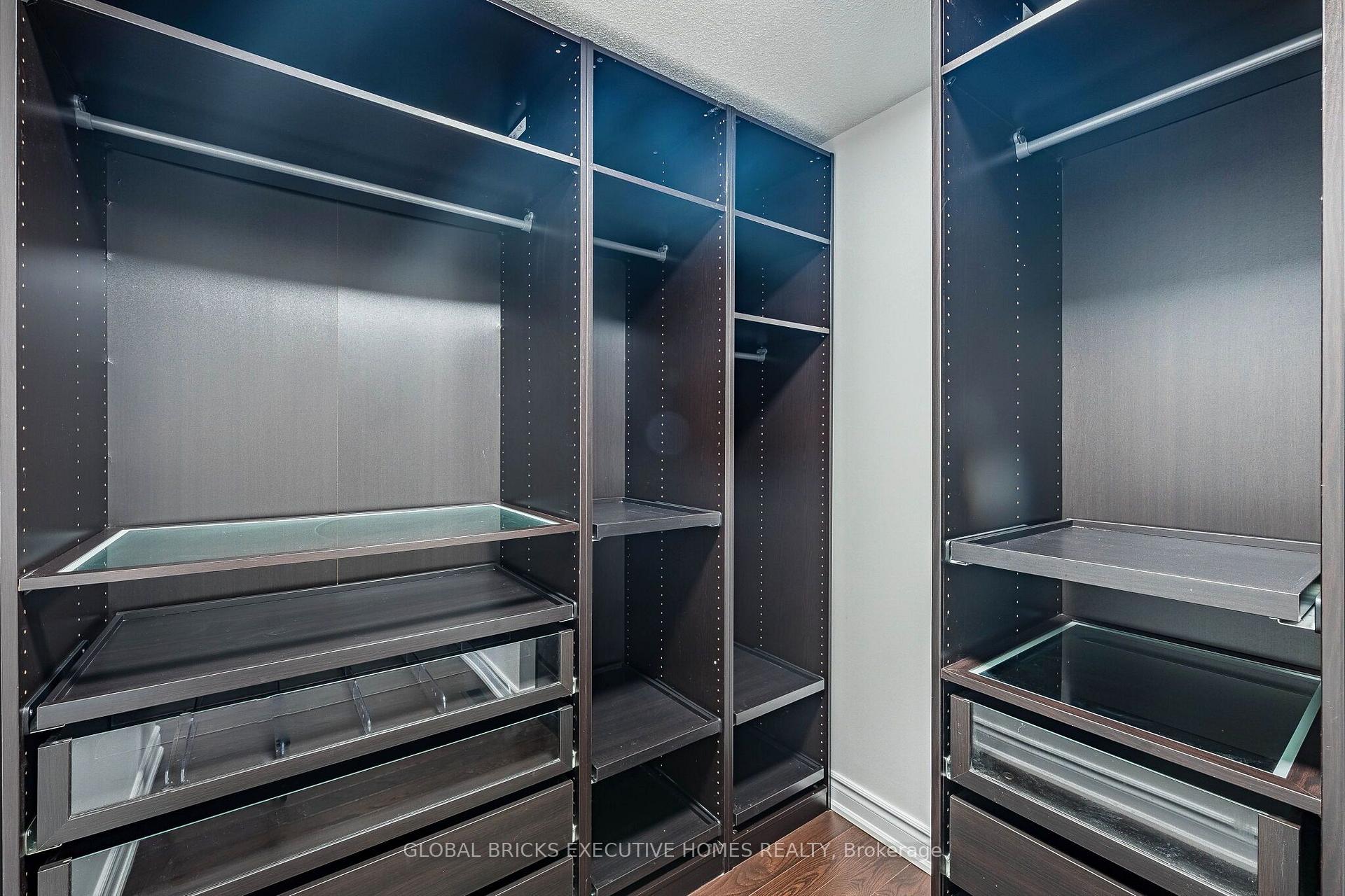 Photo 24 of 6348 Newcombe Drive, Mississauga, East Credit — HOMEH