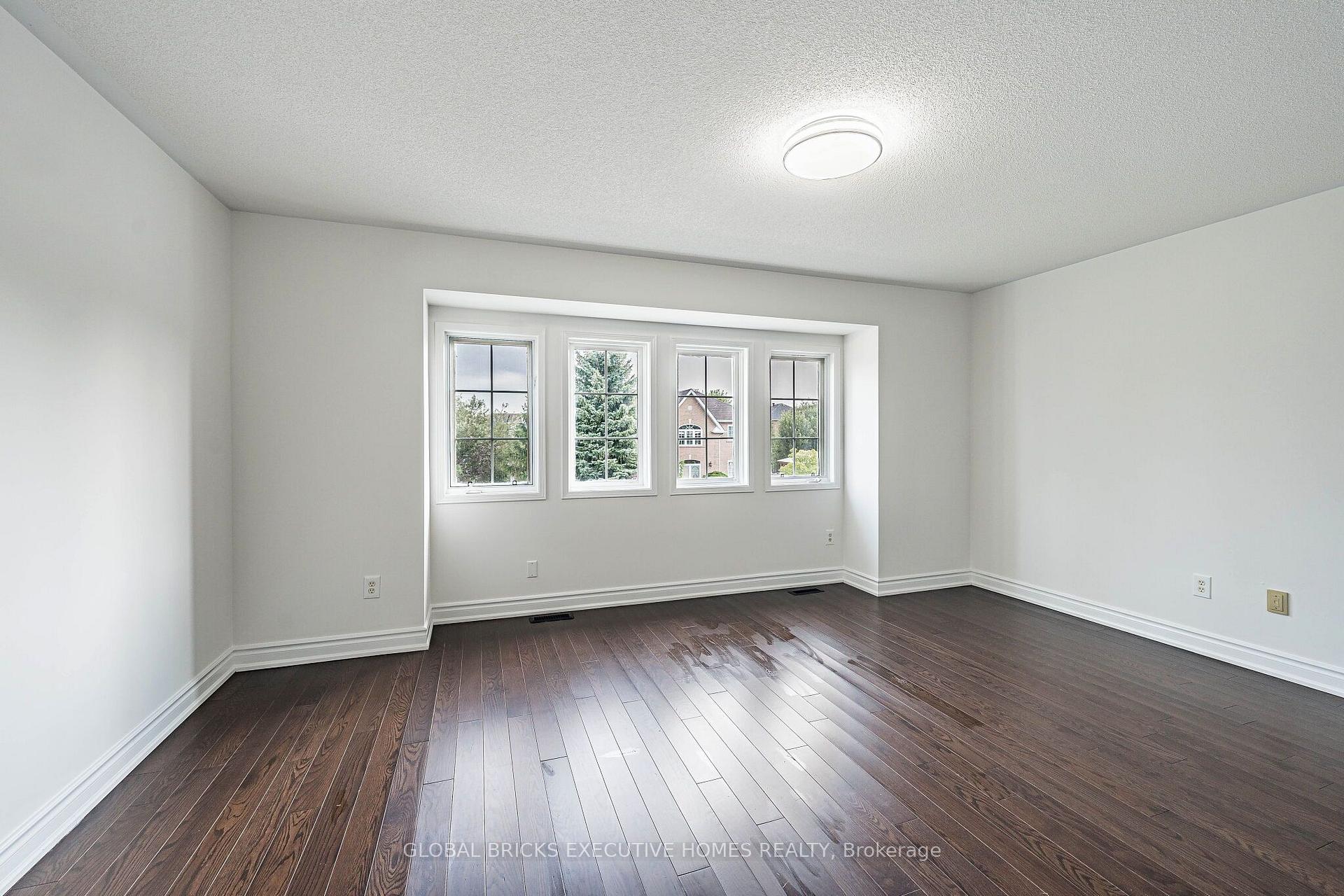 Photo 25 of 6348 Newcombe Drive, Mississauga, East Credit — HOMEH