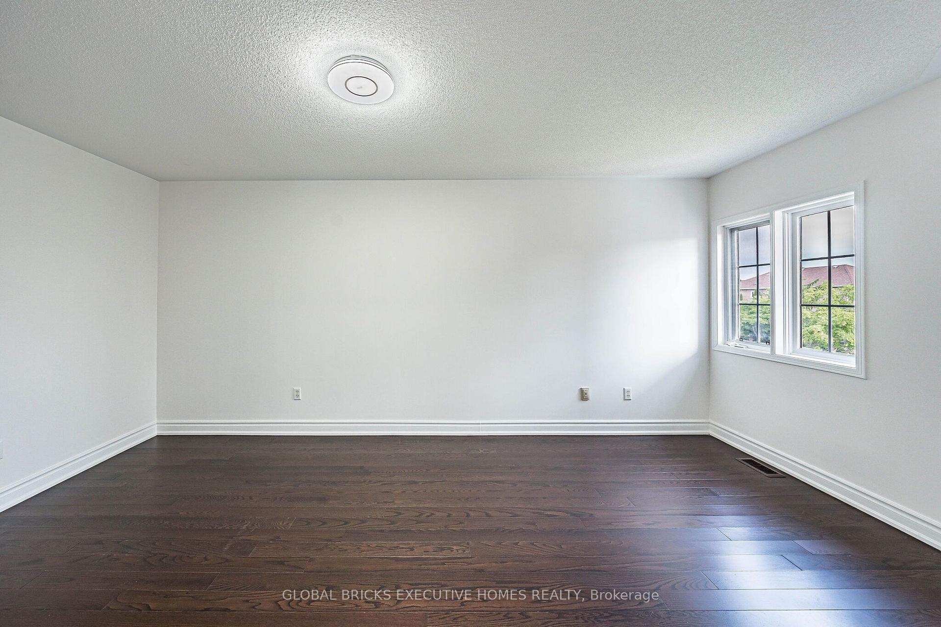 Photo 27 of 6348 Newcombe Drive, Mississauga, East Credit — HOMEH