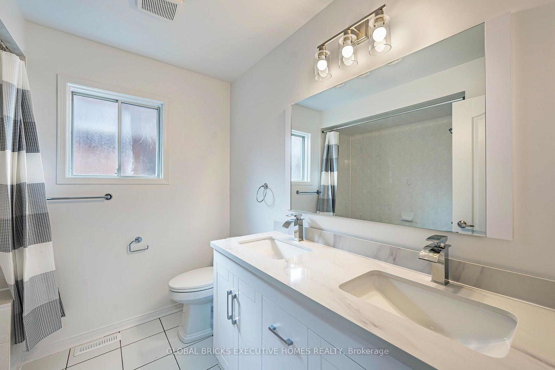 Photo 31 of 6348 Newcombe Drive, Mississauga, East Credit — HOMEH
