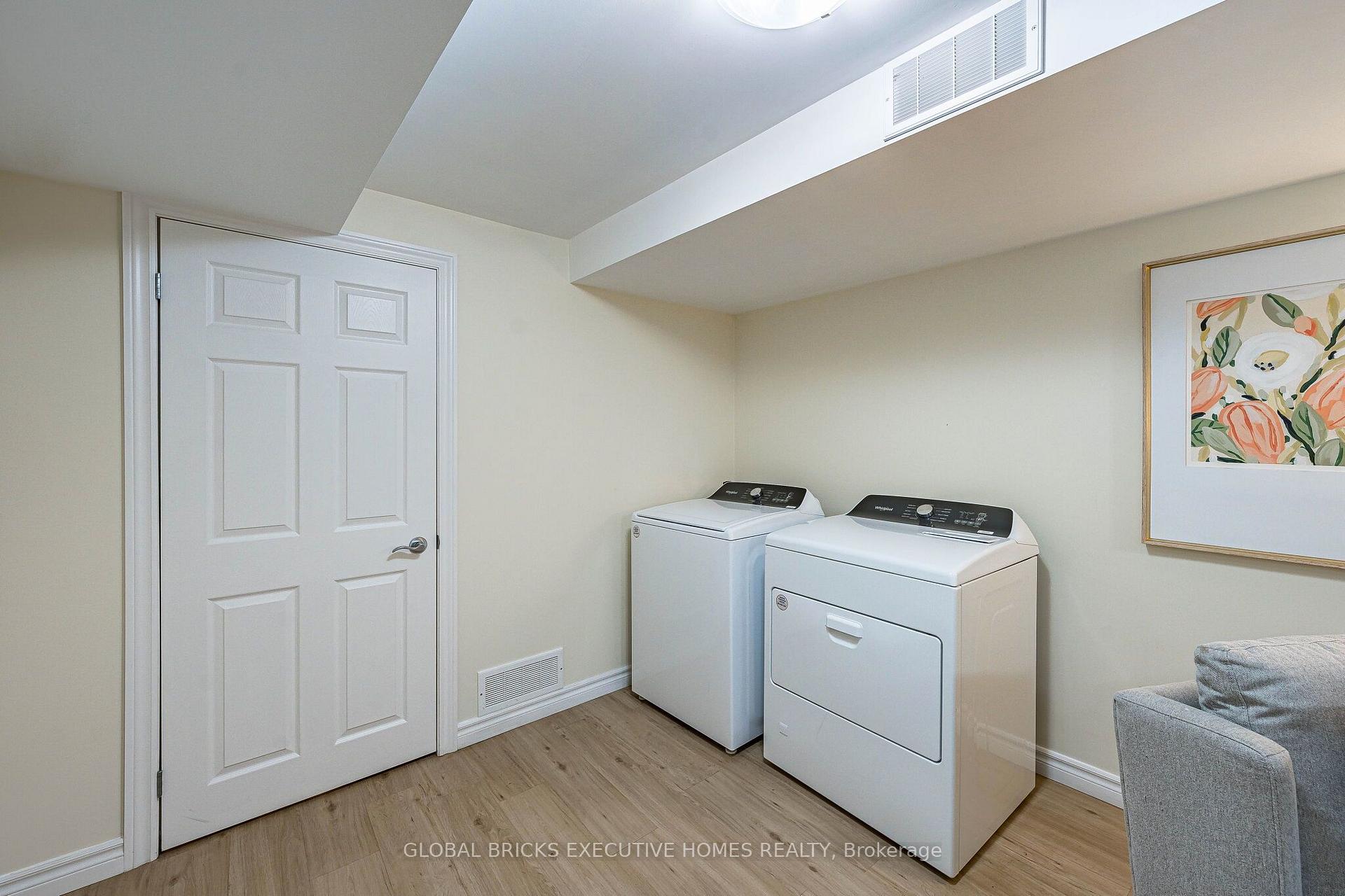 Photo 35 of 6348 Newcombe Drive, Mississauga, East Credit — HOMEH