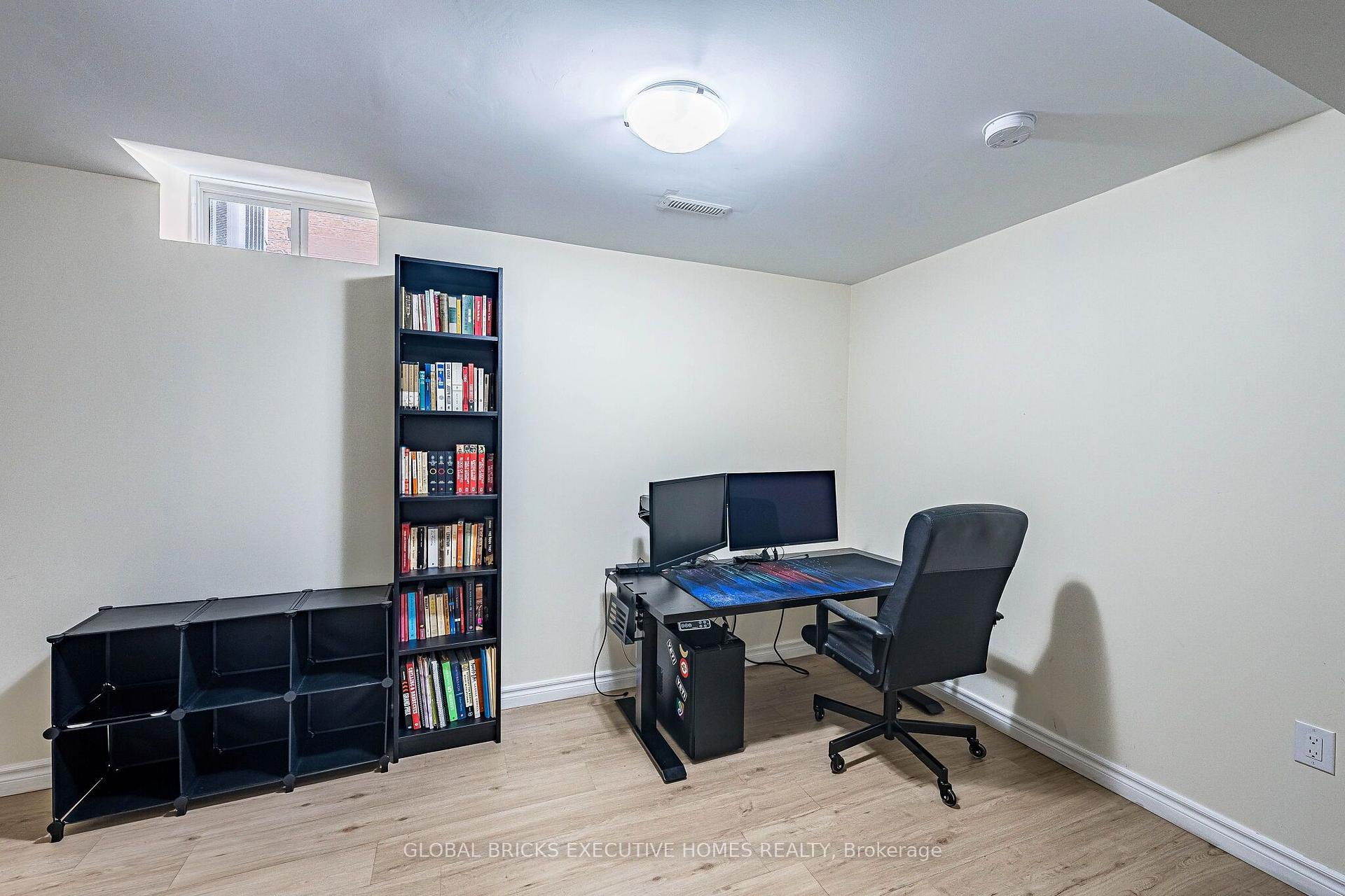 Photo 39 of 6348 Newcombe Drive, Mississauga, East Credit — HOMEH