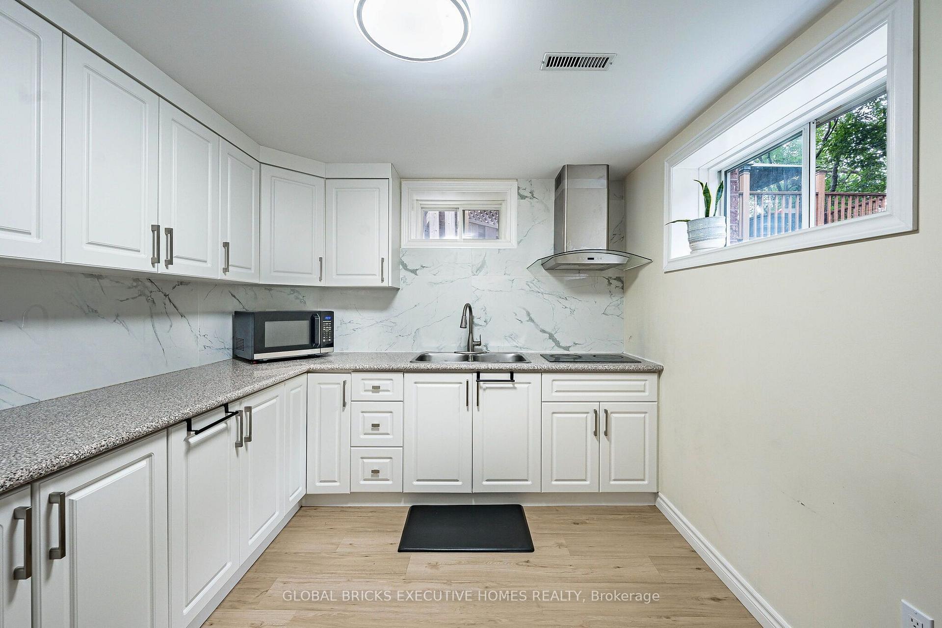 Photo 41 of 6348 Newcombe Drive, Mississauga, East Credit — HOMEH