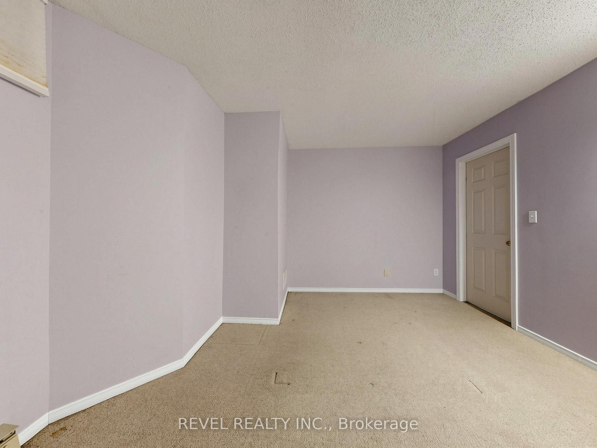 Photo 24 of Unit Lower, 831 Regal Crescent, Pickering, Dunbarton — HOMEH