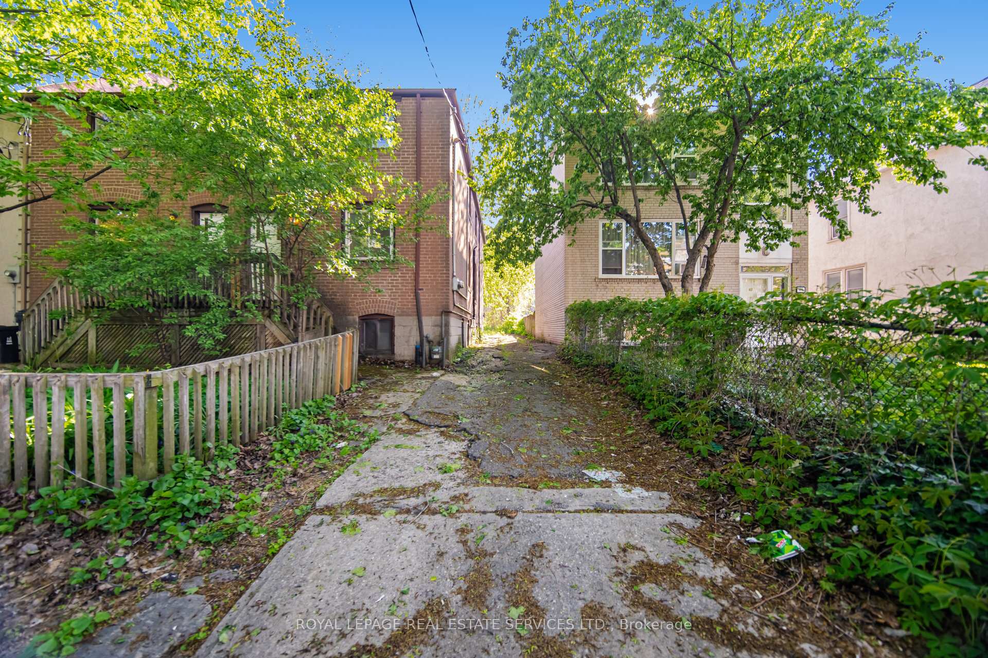 Photo 4 of 76-78 Lewis Street, Toronto, South Riverdale — HOMEH