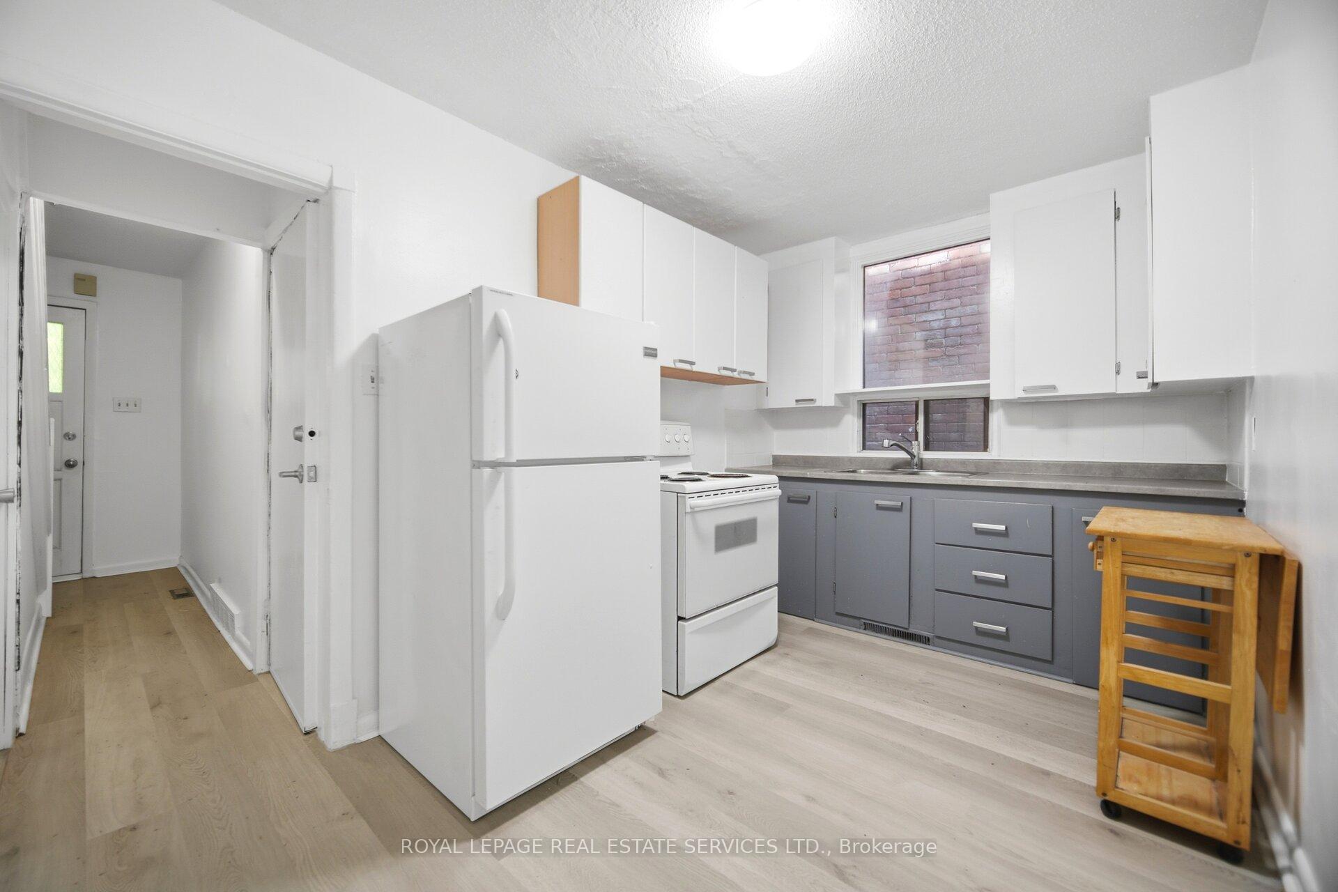 Photo 8 of 76-78 Lewis Street, Toronto, South Riverdale — HOMEH