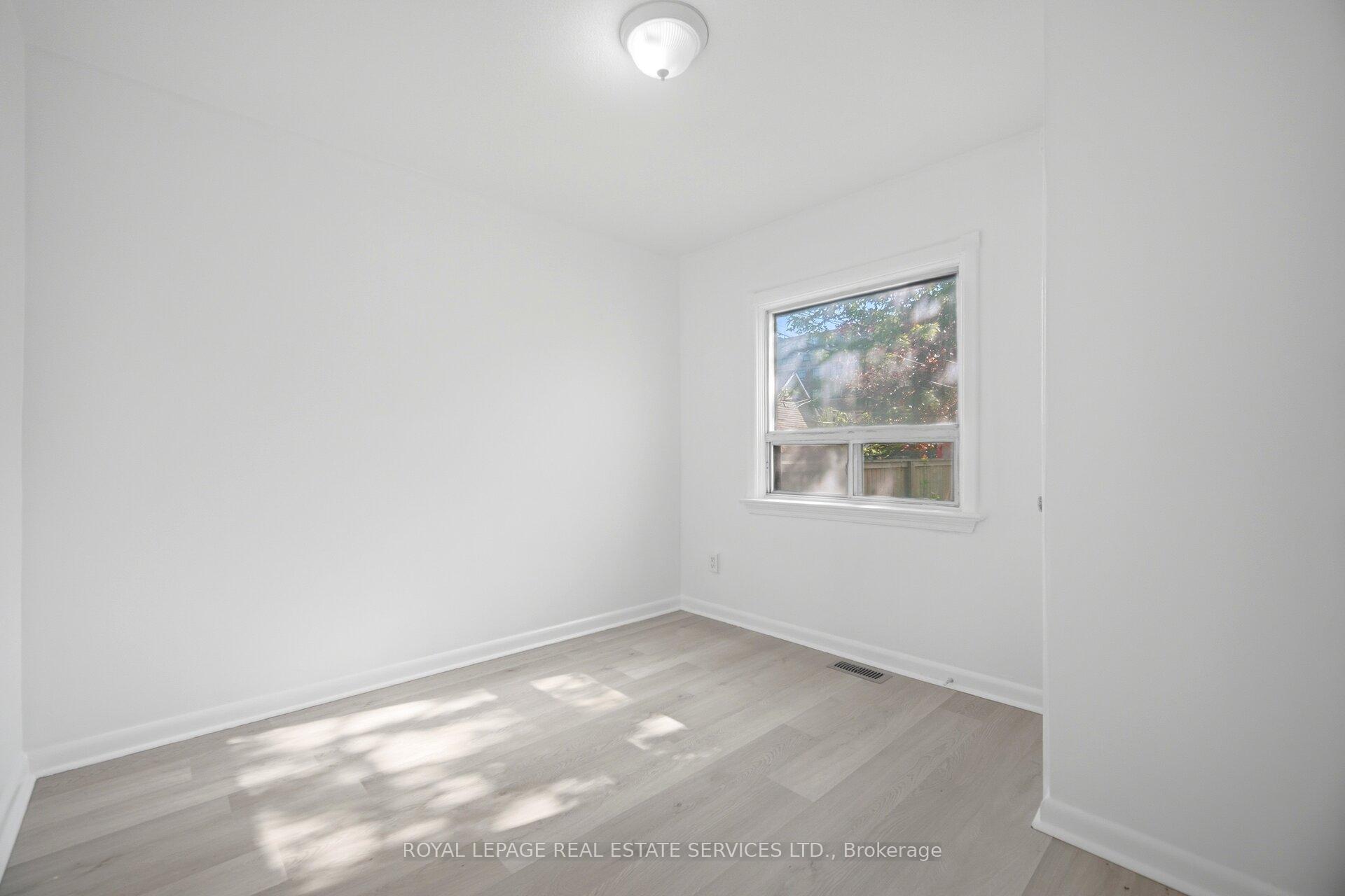 Photo 11 of 76-78 Lewis Street, Toronto, South Riverdale — HOMEH