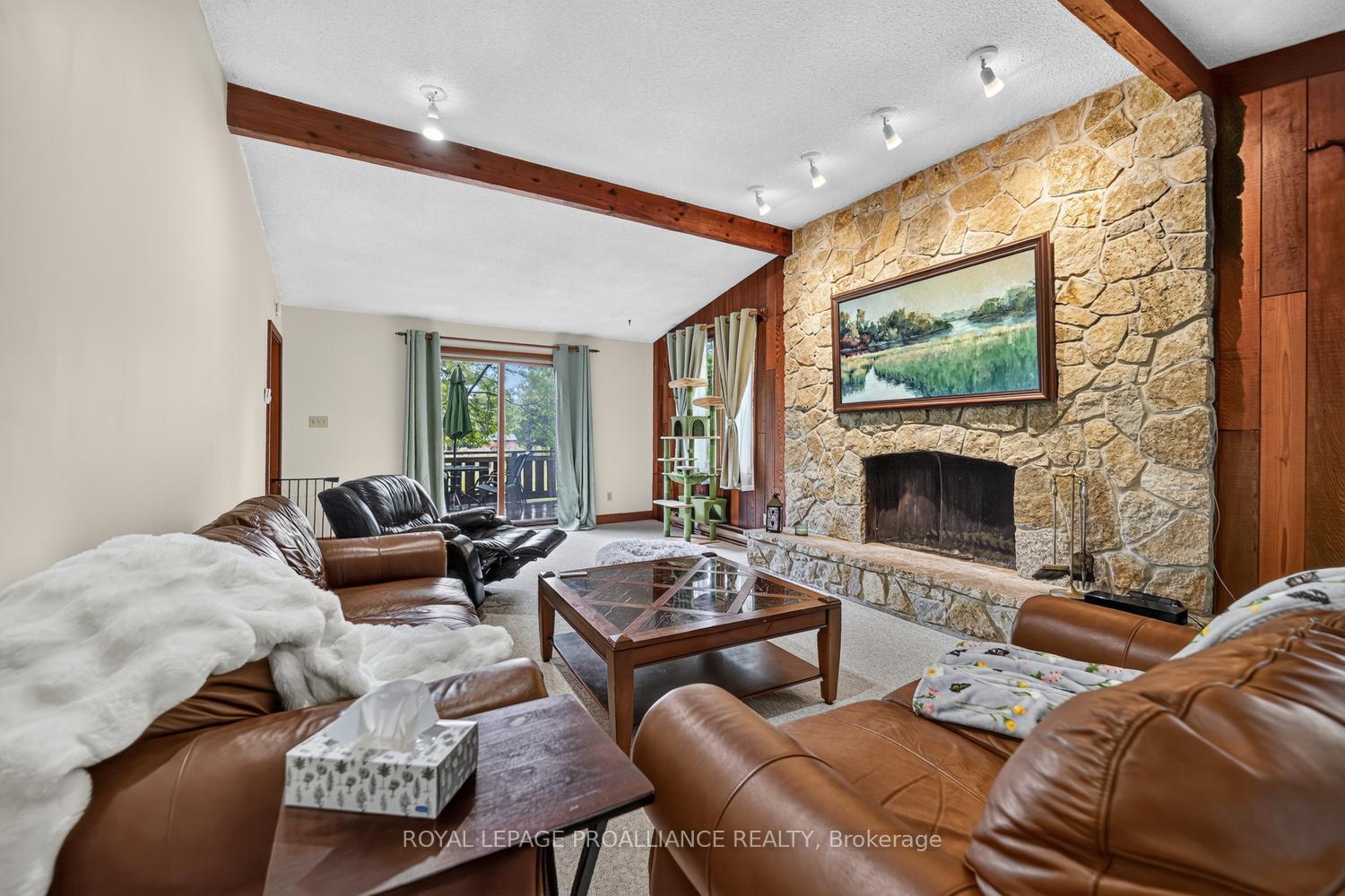 Photo 5 of 1115 Centennial Road, Brockville, Brockville — HOMEH