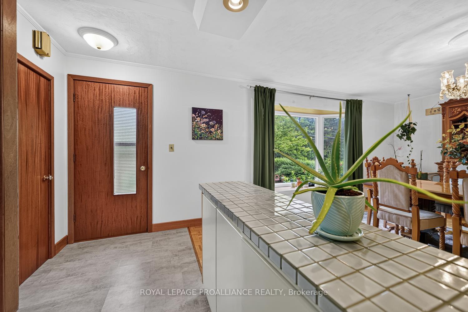 Photo 10 of 1115 Centennial Road, Brockville, Brockville — HOMEH