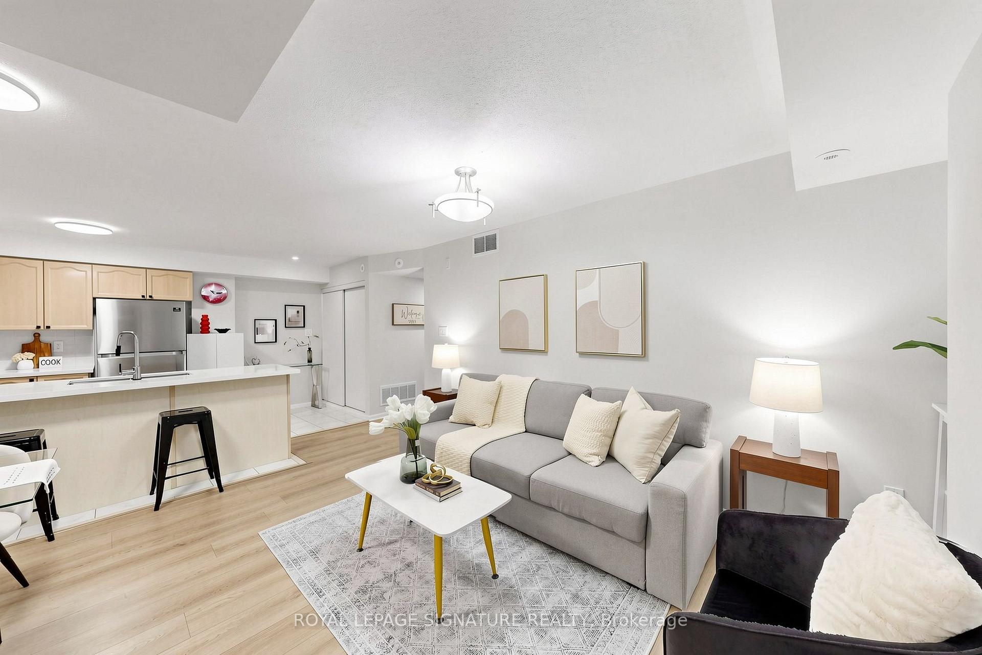 Photo 5 of Unit 153, 306 John Street, Markham, Aileen-Willowbrook — HOMEH