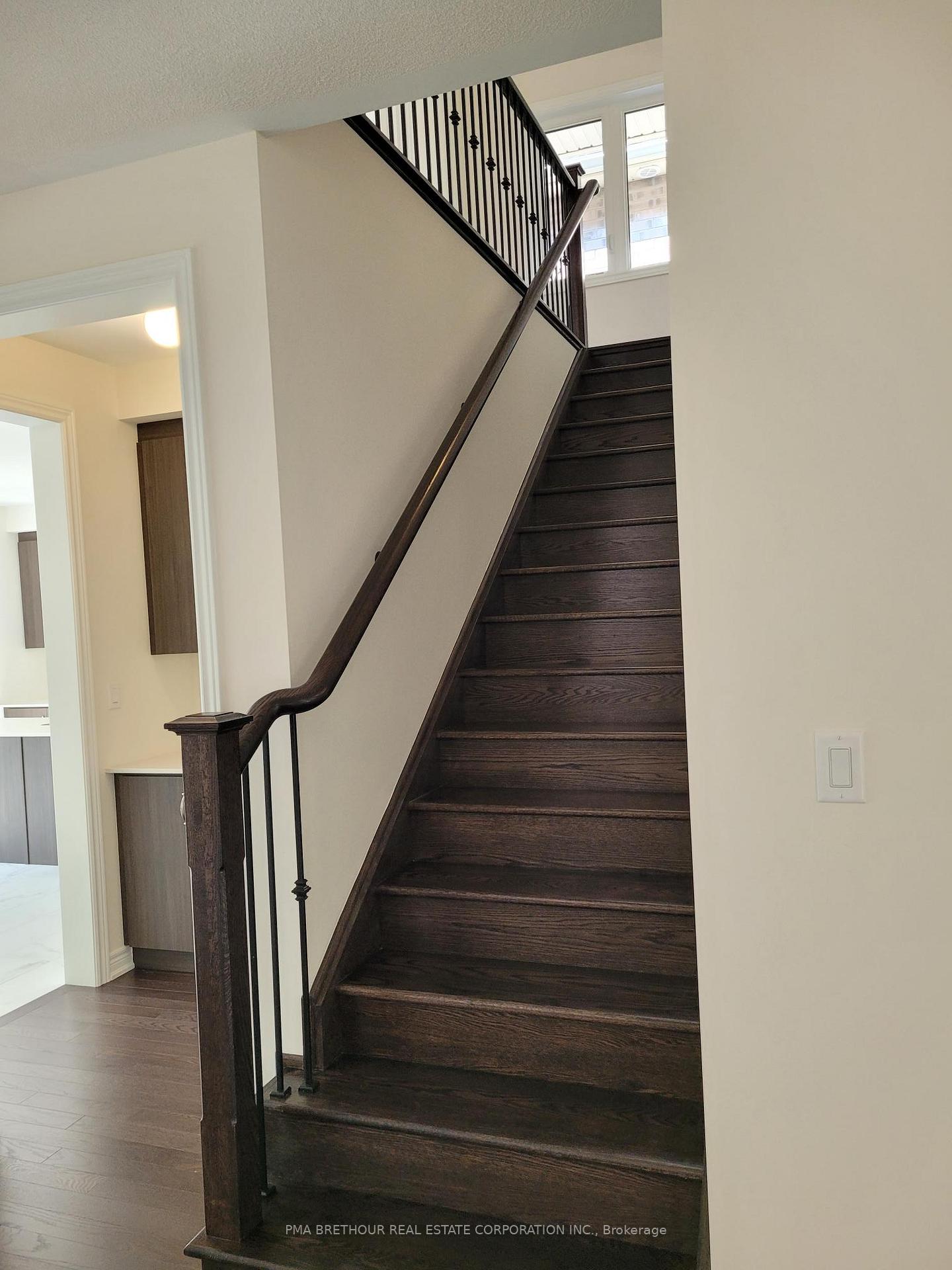 Photo 9 of 147 Dovedale Drive, Georgina, Keswick South — HOMEH