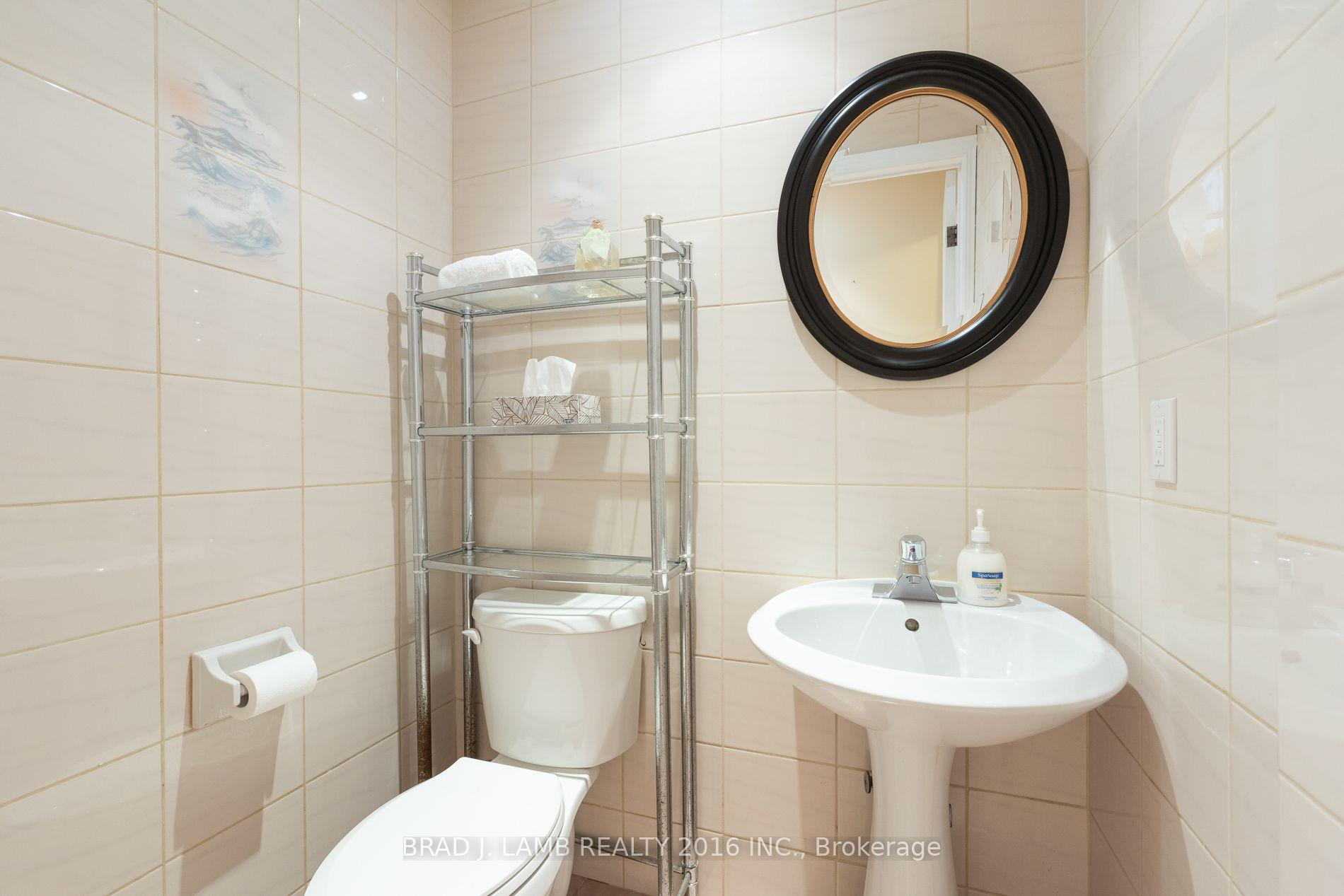 Photo 18 of 8 Burnley Place, Brampton, Heart Lake West — HOMEH